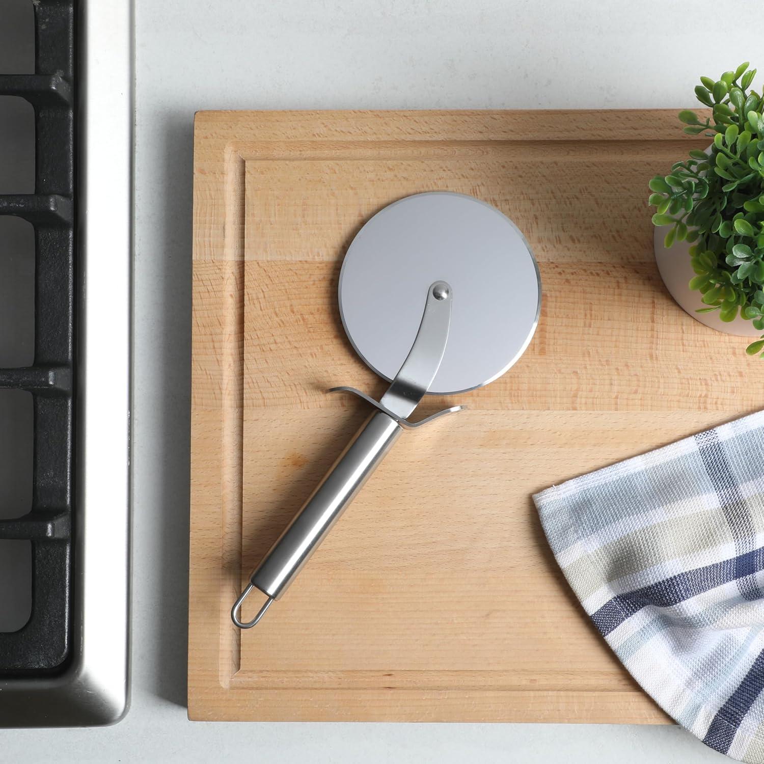 4" Silver Stainless Steel Pizza Cutter with Ergonomic Handle