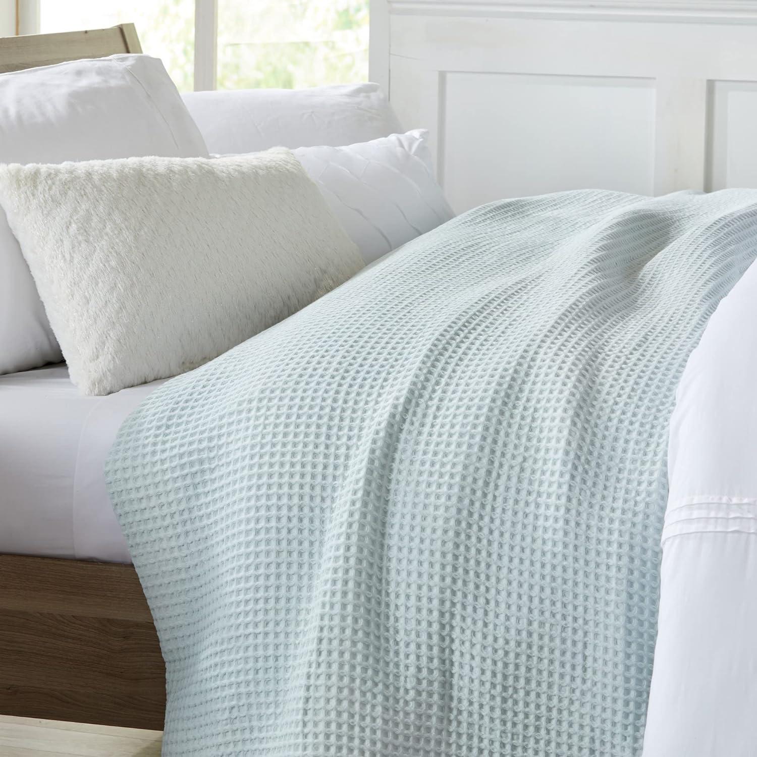 Market & Place 100% Cotton Waffle Weave Bed Blanket