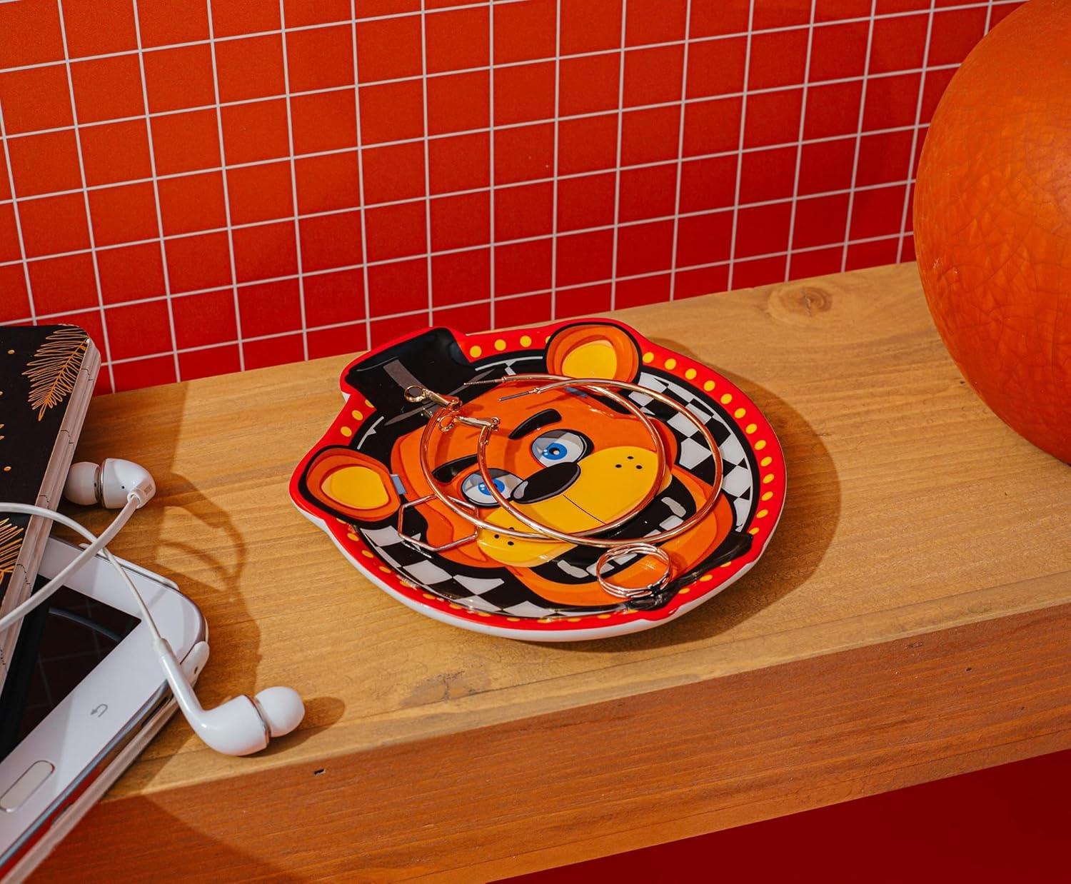 Silver Buffalo Five Nights At Freddy's Freddy Fazbear Ceramic Spoon Rest Dish