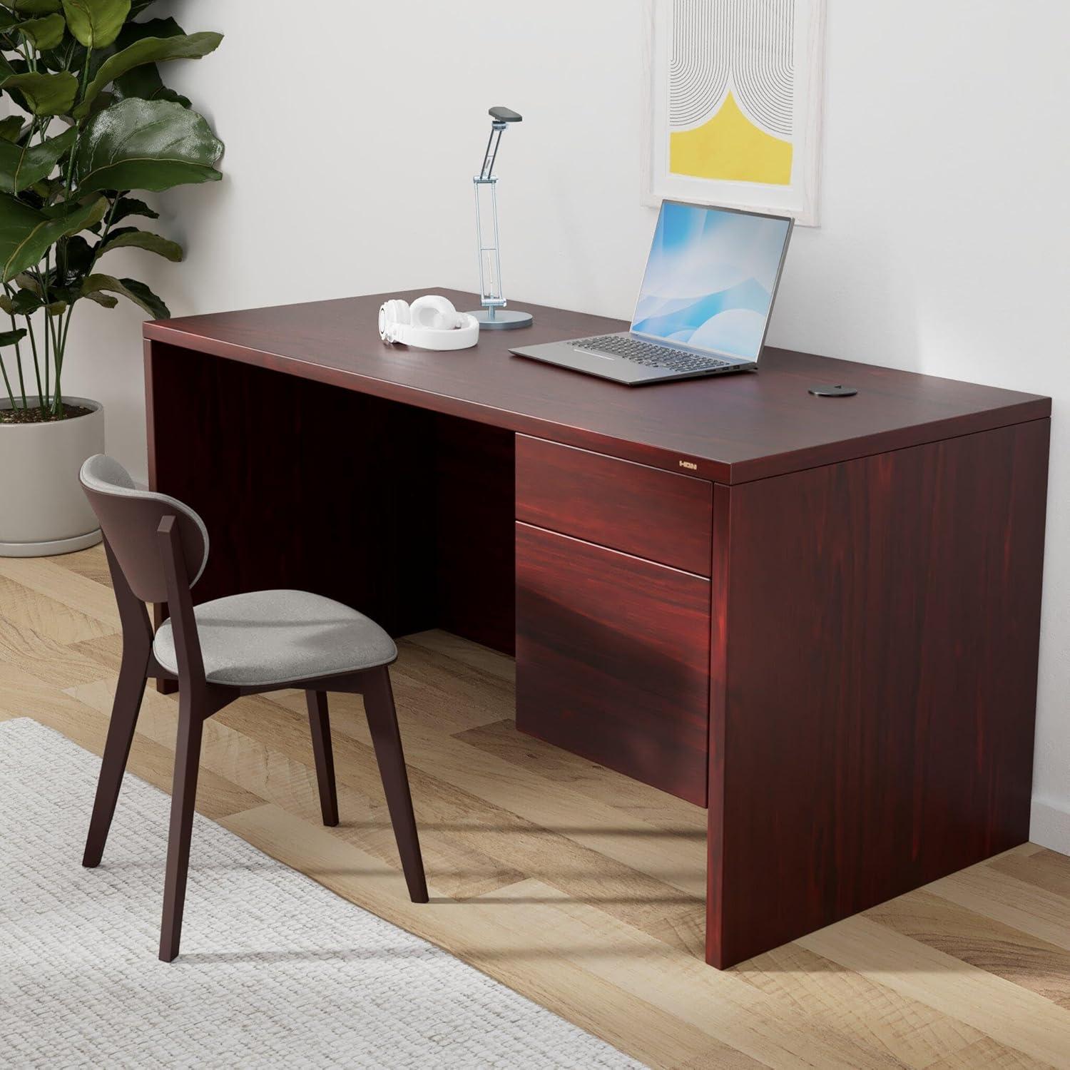 10500 Series Executive Desk