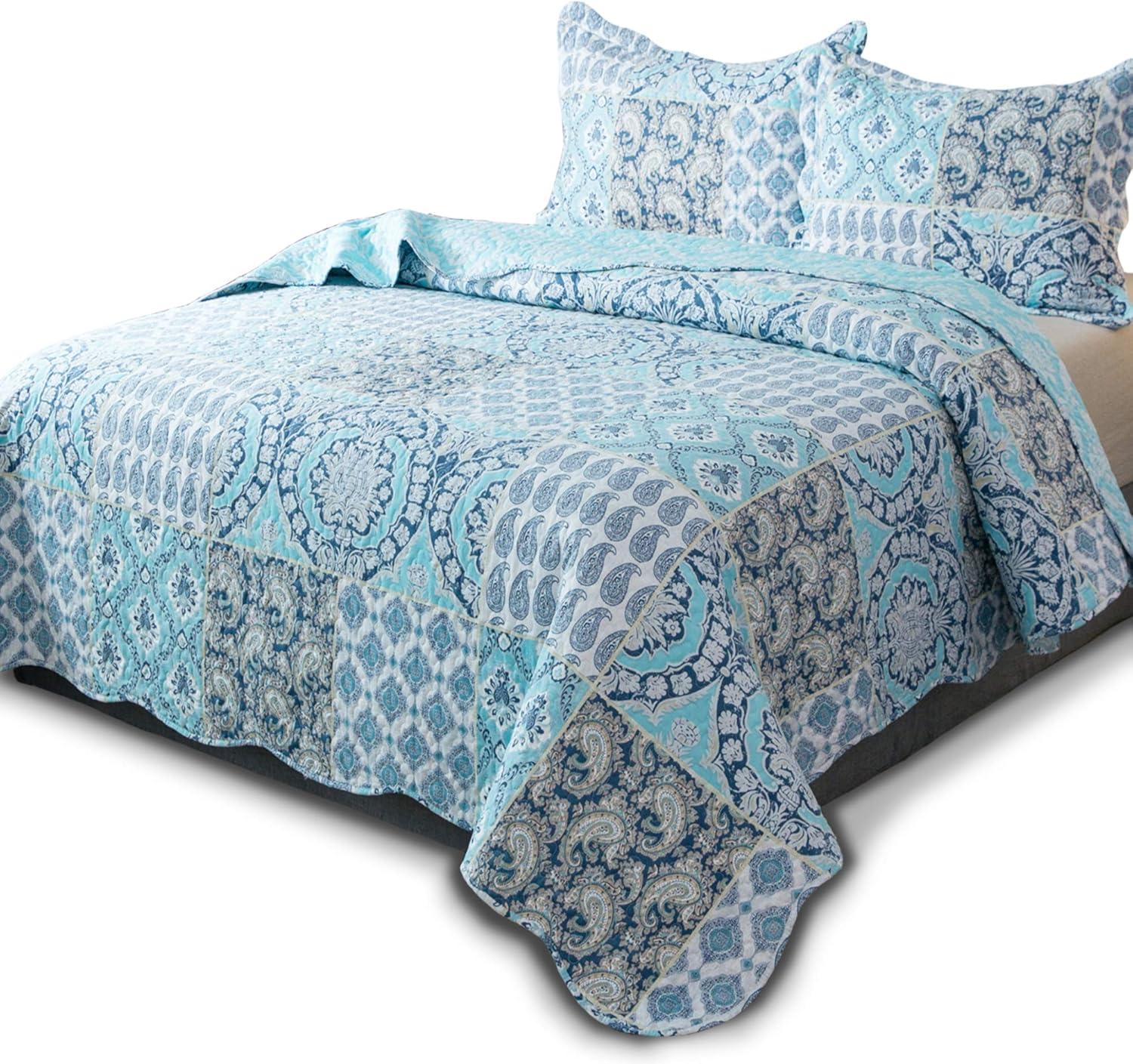 Light Blue Paisley Twin Quilt Set with Pillow Shams