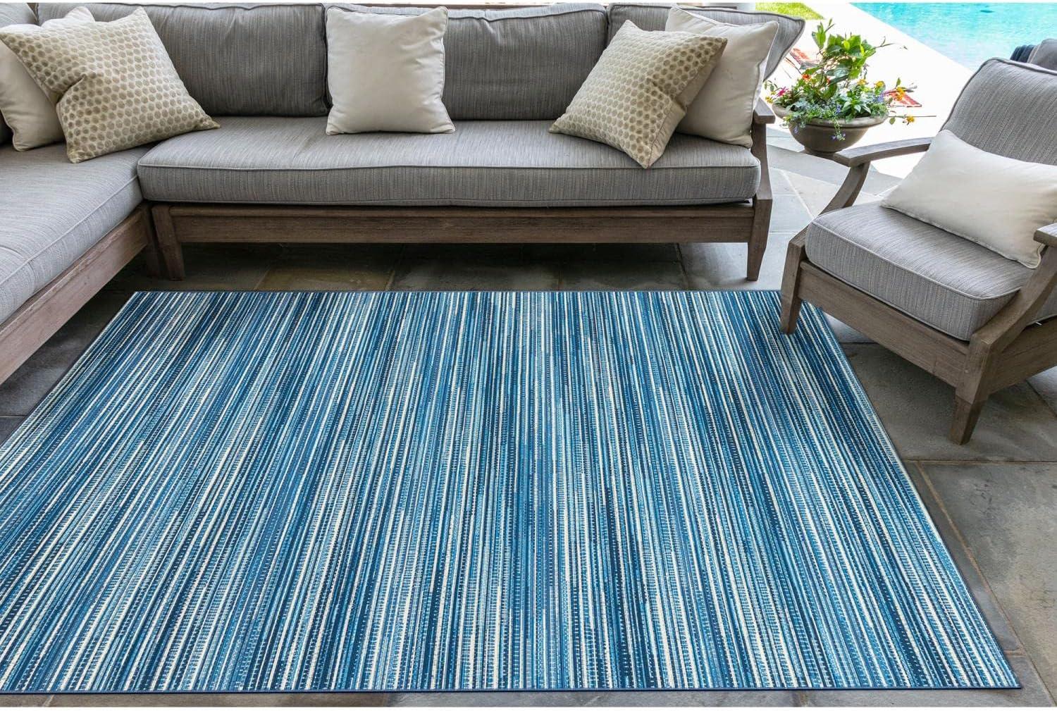 Liora Manne Marina Stripes Indoor/Outdoor Rug..