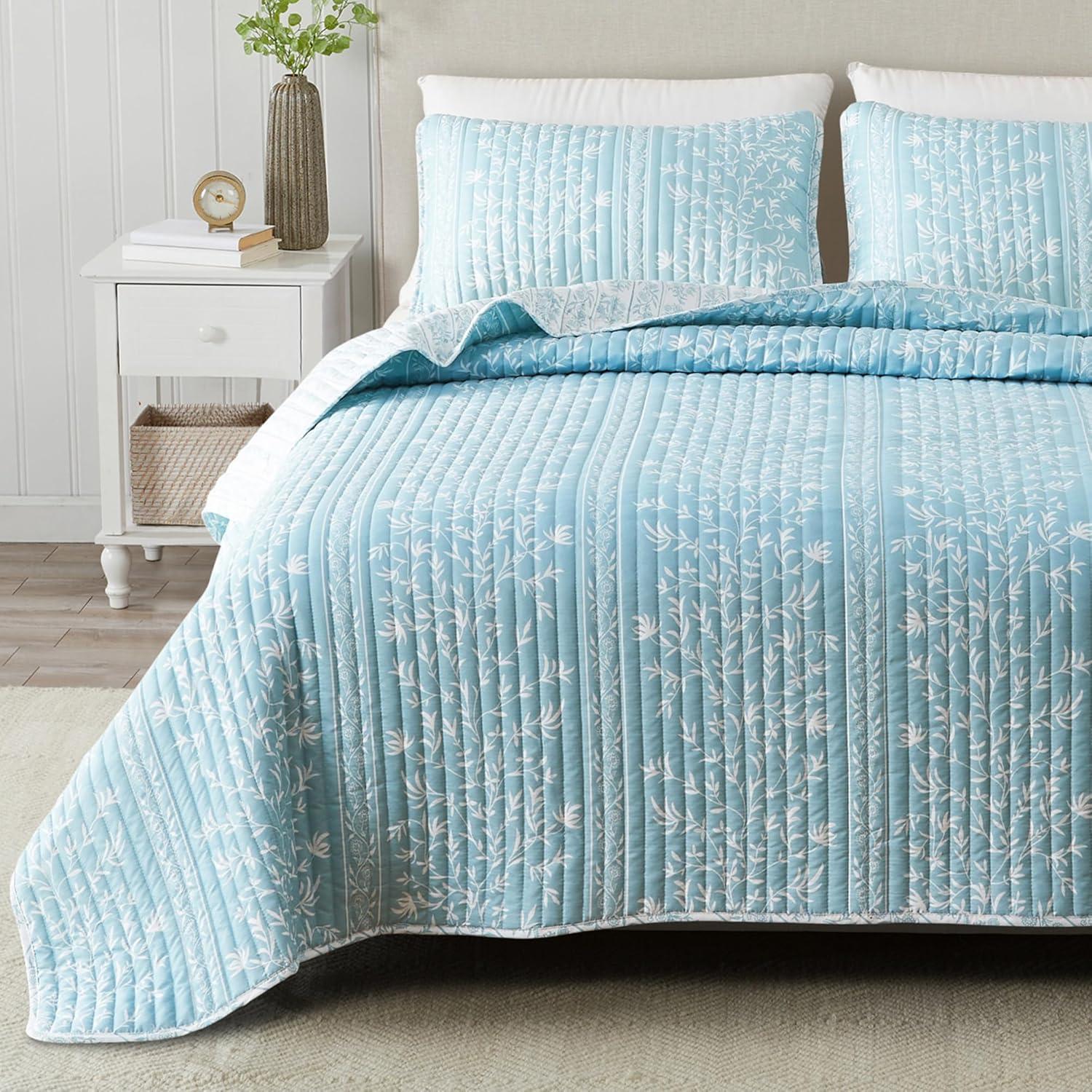FreshFolds Bright & Colorful Tiny Floral Quilt Set with Shams