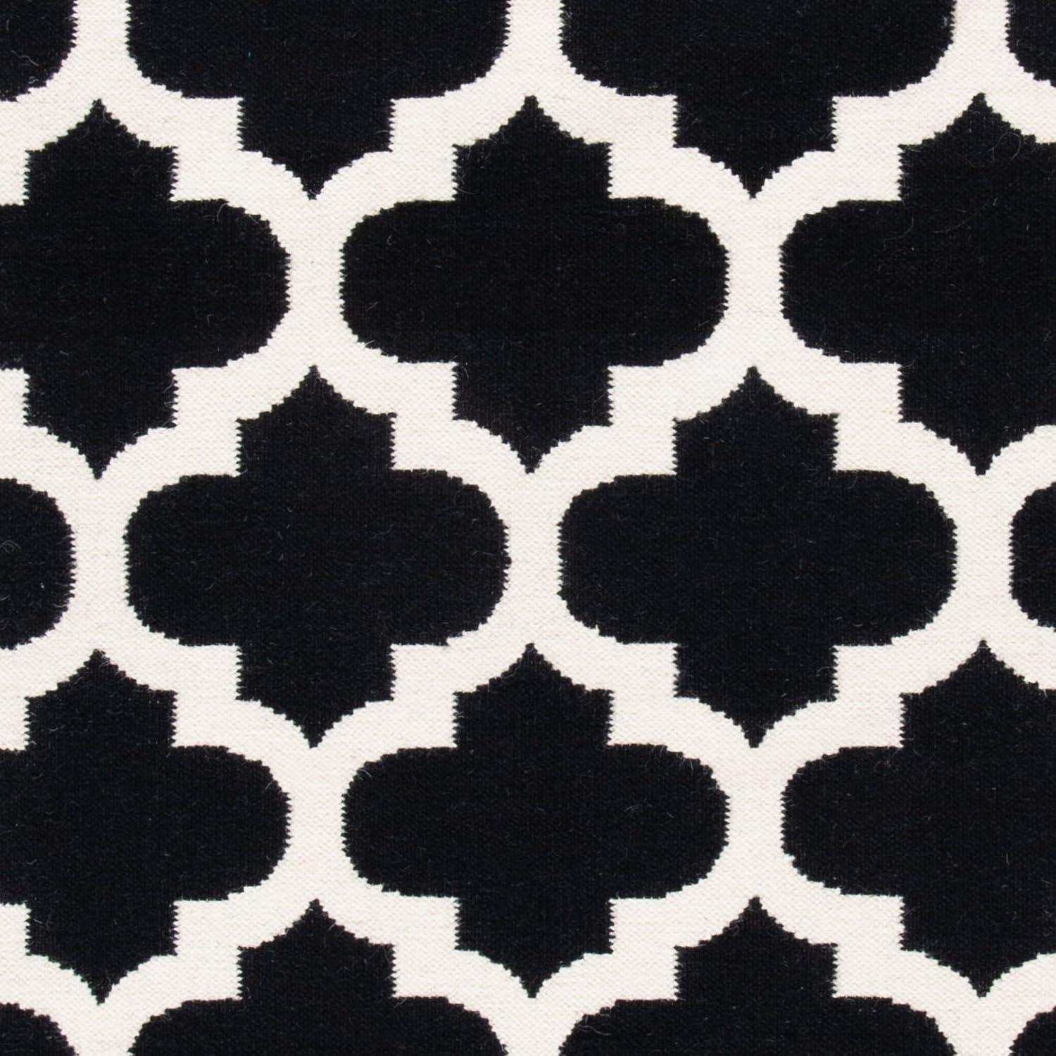 SAFAVIEH Dhurries Aditya Geometric Area Rug, Black/Ivory, 3' x 5'