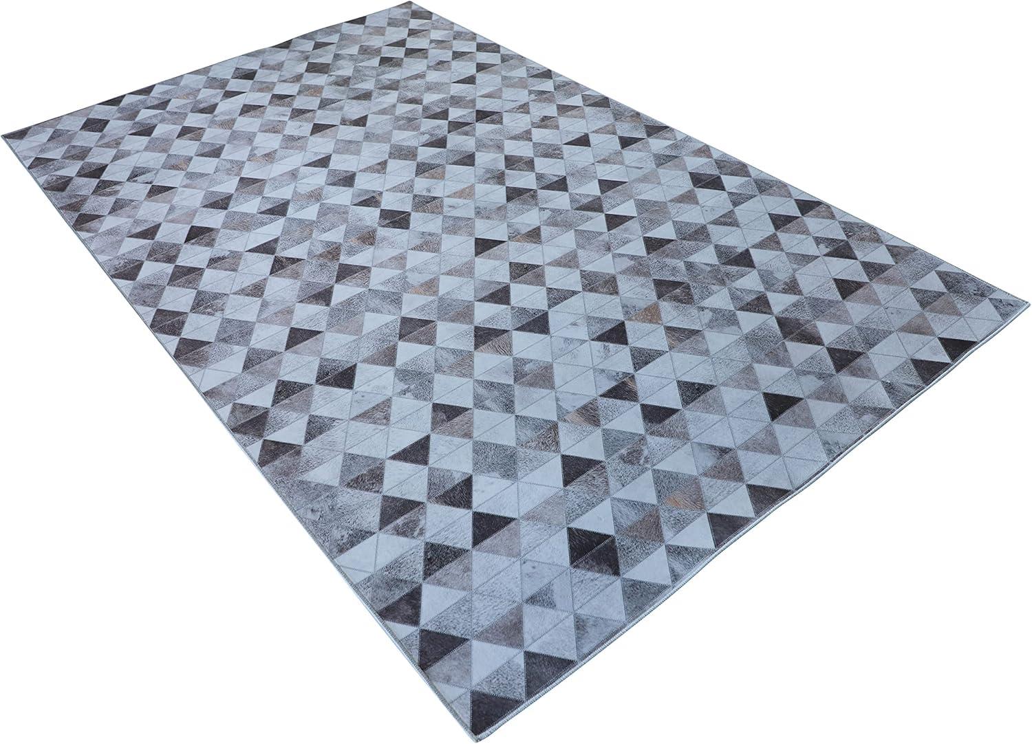 Diamonds in the Rough Gray Area Rug