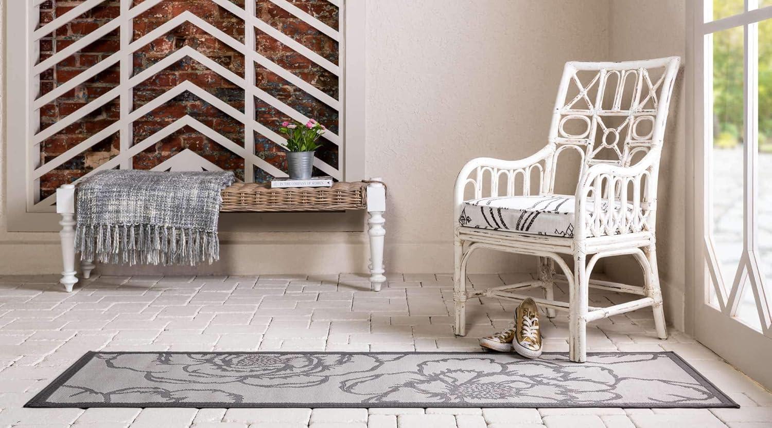 Gray Rectangular Stain-Resistant Synthetic Outdoor Rug, 3x5 ft
