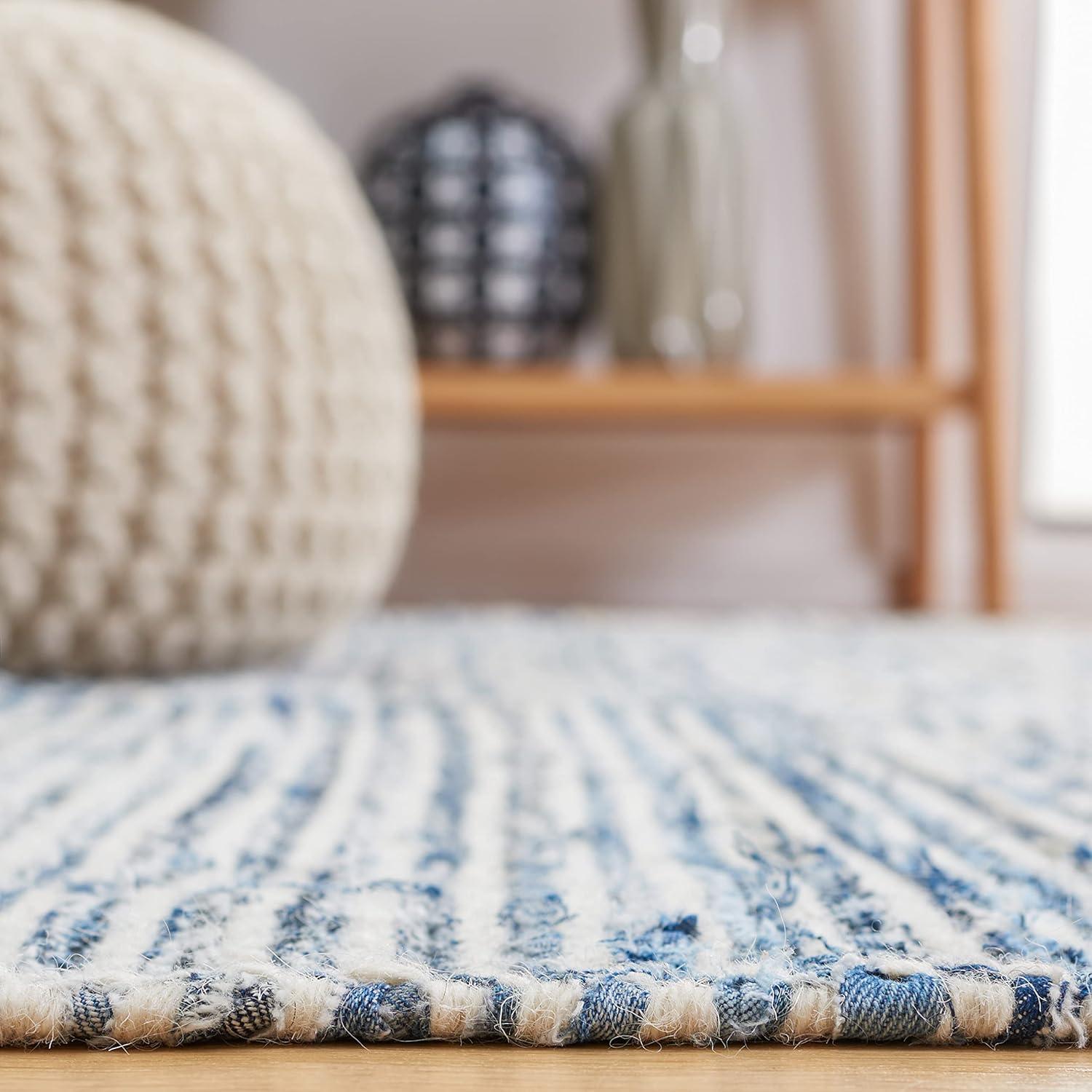 Kilim KLM310 Hand Woven Area Rug - Blue/Ivory - 4'x6' - Safavieh.