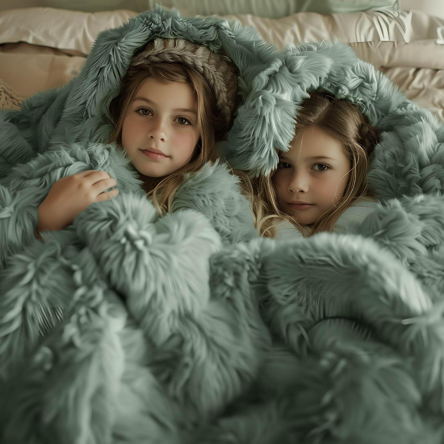 Green Twin Reversible Sherpa Fleece Faux Fur Blanket