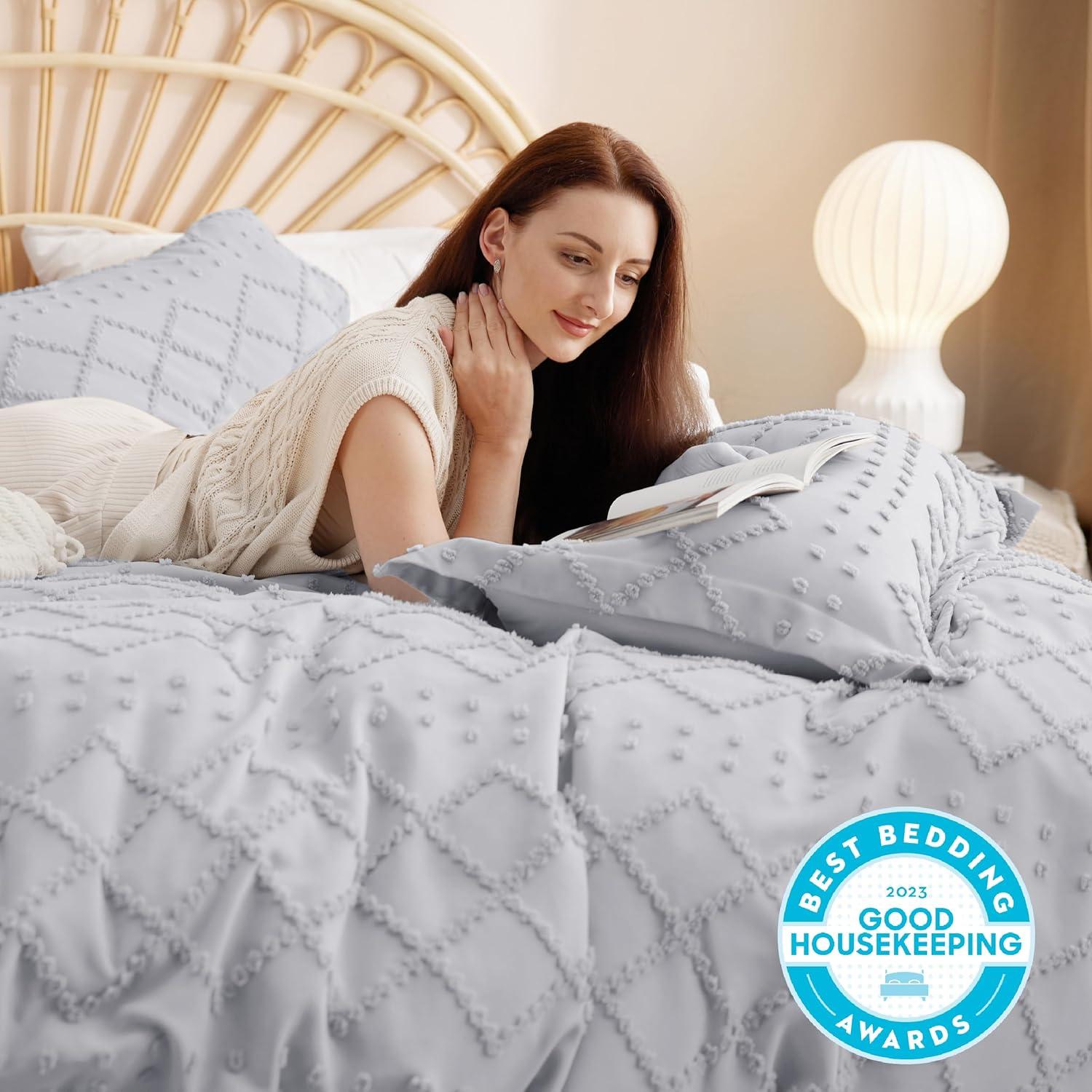 Bedsure Boho Duvet Cover King Size - Boho Bedding, Tufted King Duvet Cover for All Seasons, 3 Pieces Embroidery Shabby Chic Home Bedding,Comforter Not Included (Grey, 104" x 90")