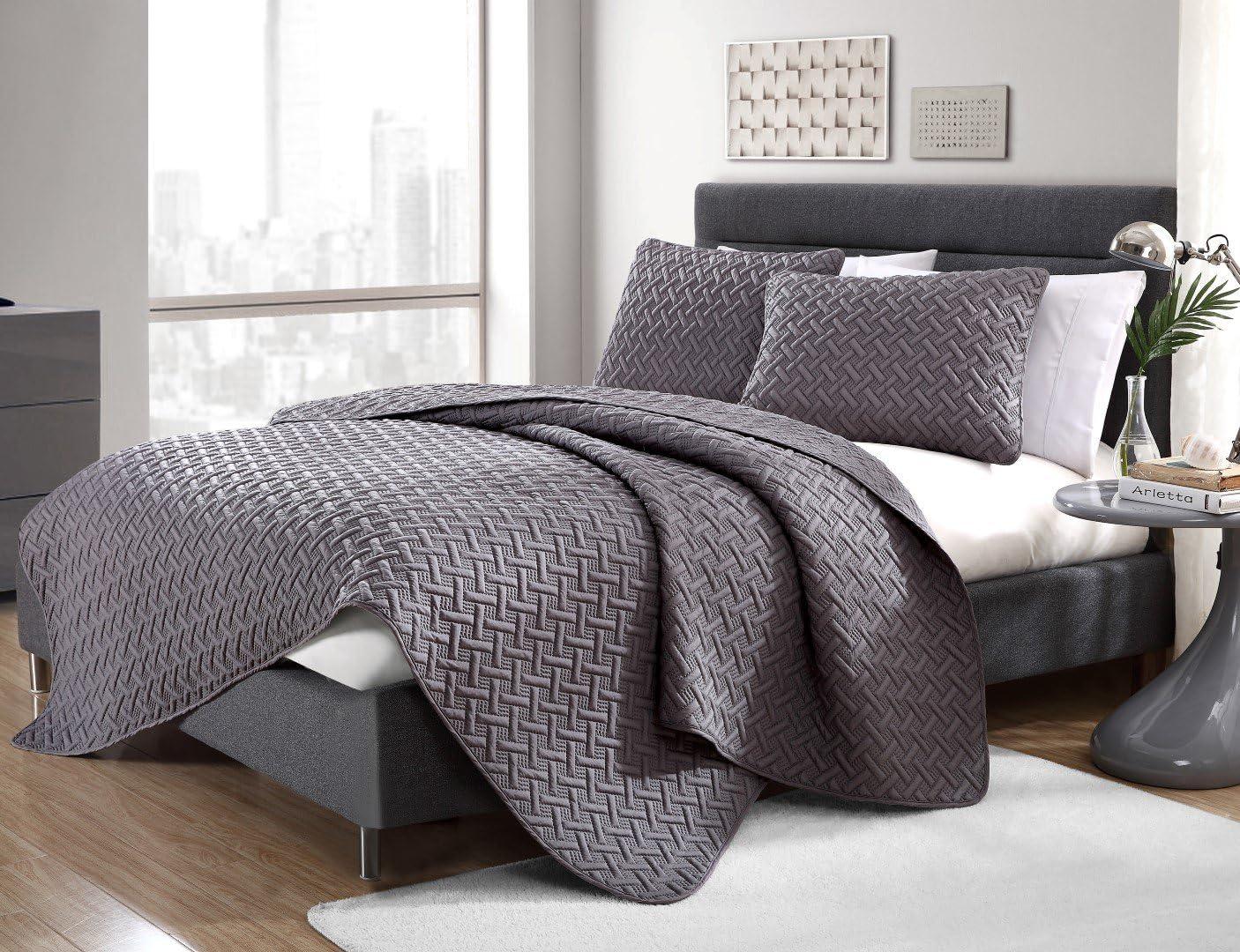 Nina Embossed Basketweave Quilt Set