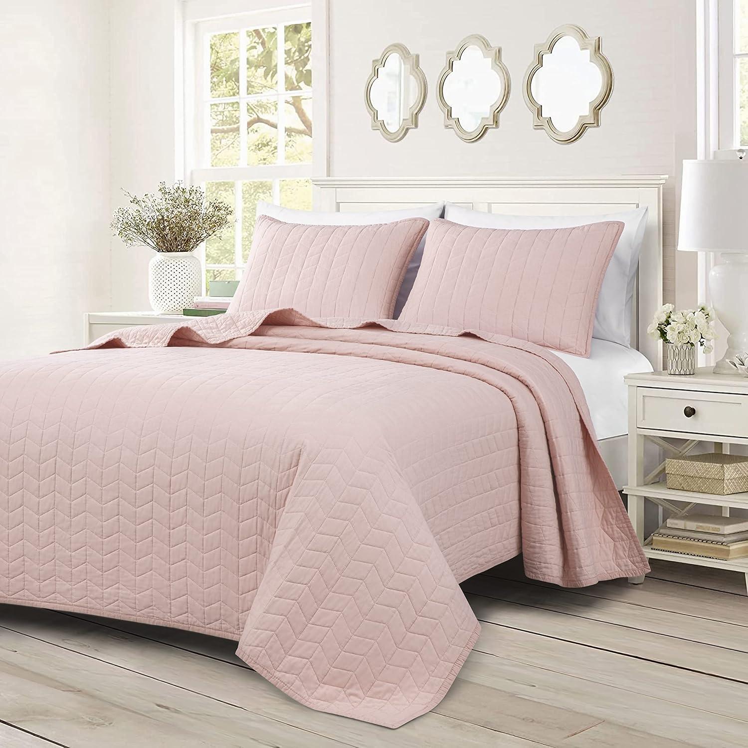 Chezmoi Collection Madrid Herringbone Geometric Solid Cotton Lightweight Quilt, 3-Piece Quilt Set, King, Blush