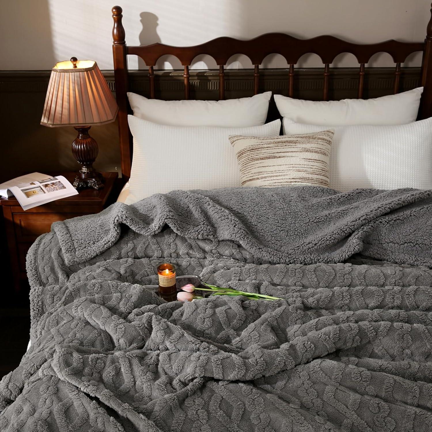 PU MEI Sherpa Throw Blanket for Couch Sofa 60”*80”- Fleece Tufted Fuzzy Soft Cozy Blanket for Bed, Thick Warm Blanket for All Seasons, (Dusty Blue, 60"*80")