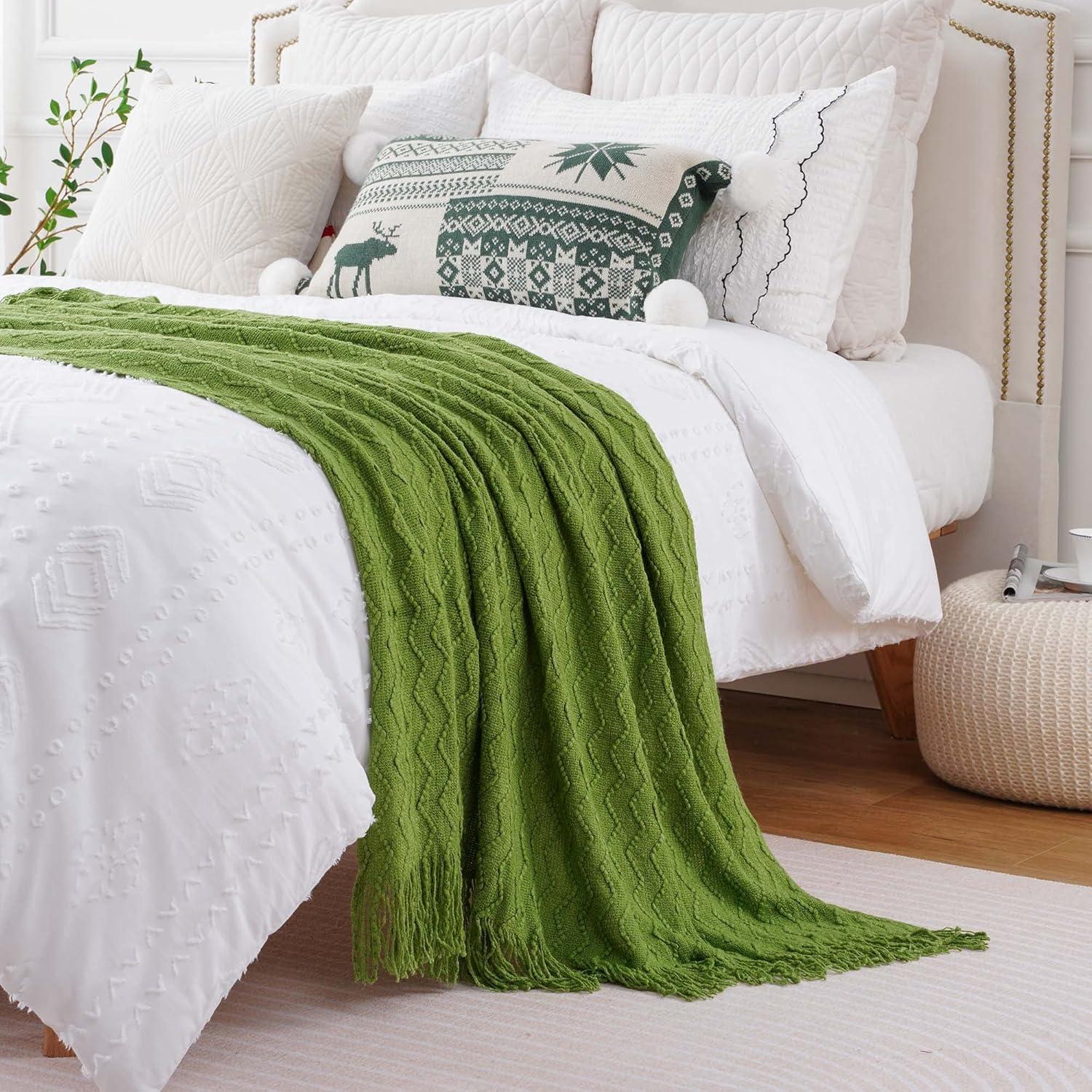 Battilo Green Throw Blanket for Couch, Textured Soft Green Blanket Throw,Dorm Essentials,50"x60"