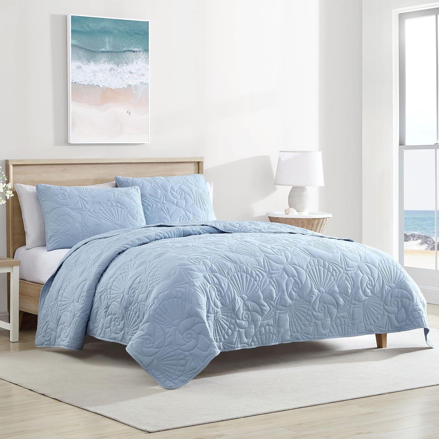 Blue Coastal Shell Pattern King Microfiber Quilt Set