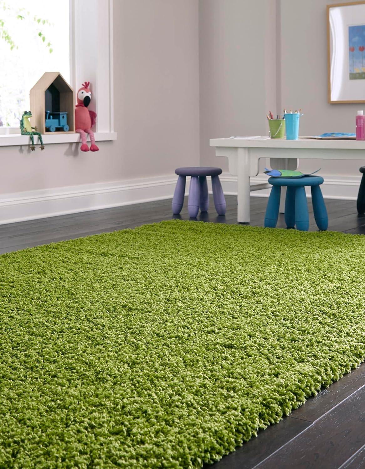 Handmade Green Synthetic Shag Kids' 4' x 6' Rug