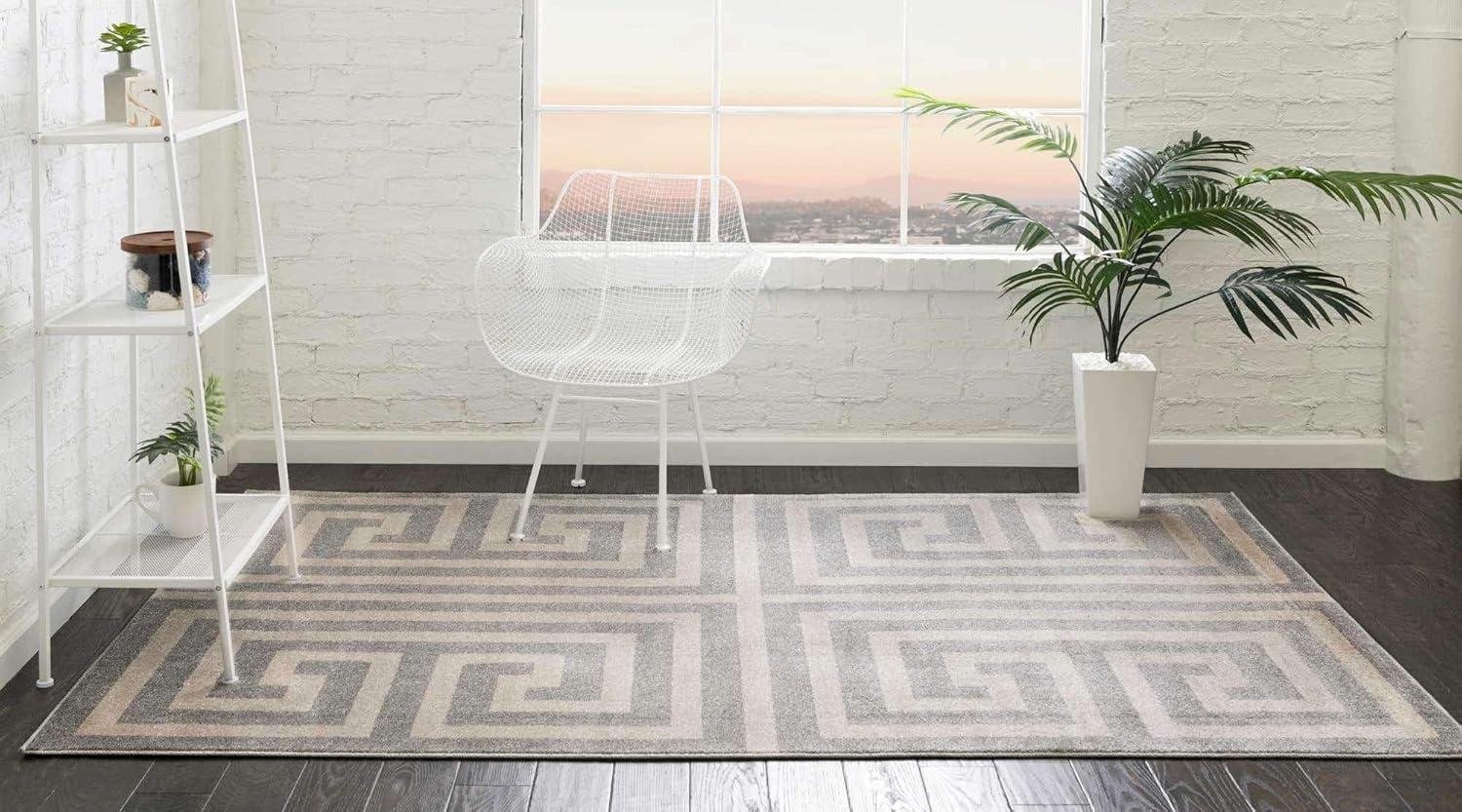 Gray and Beige Geometric Polypropylene Area Rug, 3'3" x 5'3"