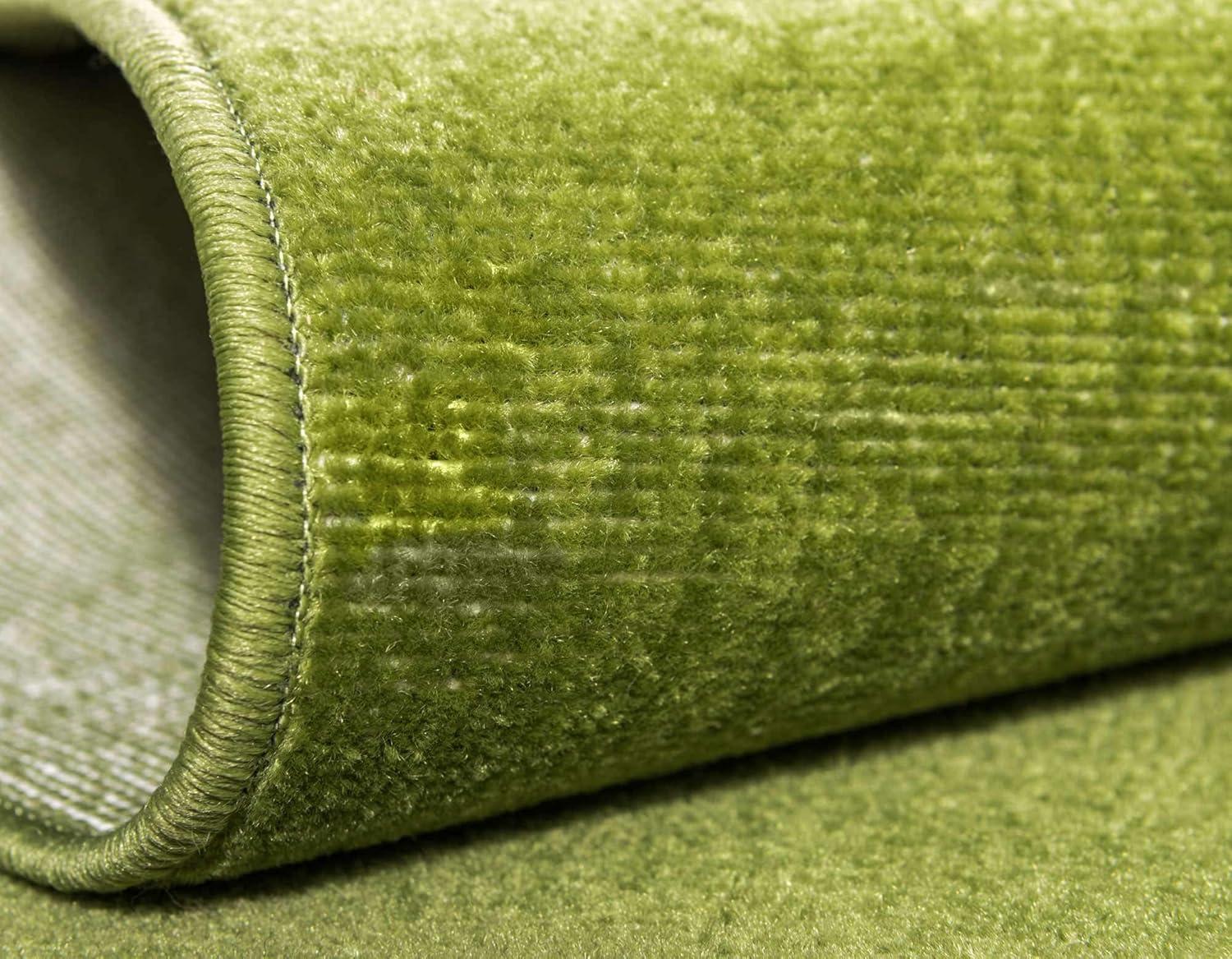 Unique Loom Williamsburg Collection Area Rug - Solid (5'  x 8' Rectangle Green)