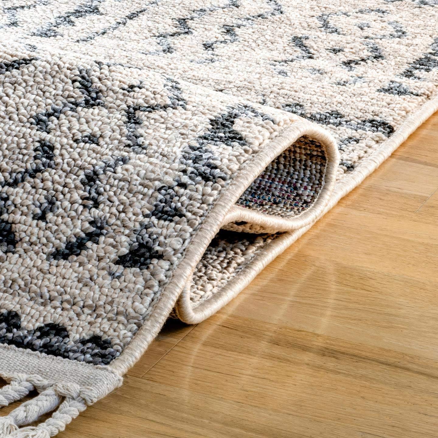 nuLOOM Akua Bands Tassel Area Rug