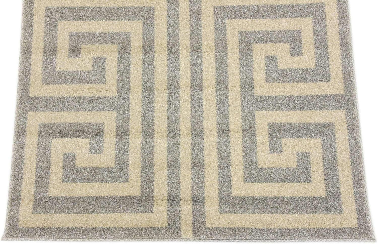 Gray and Beige Geometric Polypropylene Area Rug, 3'3" x 5'3"