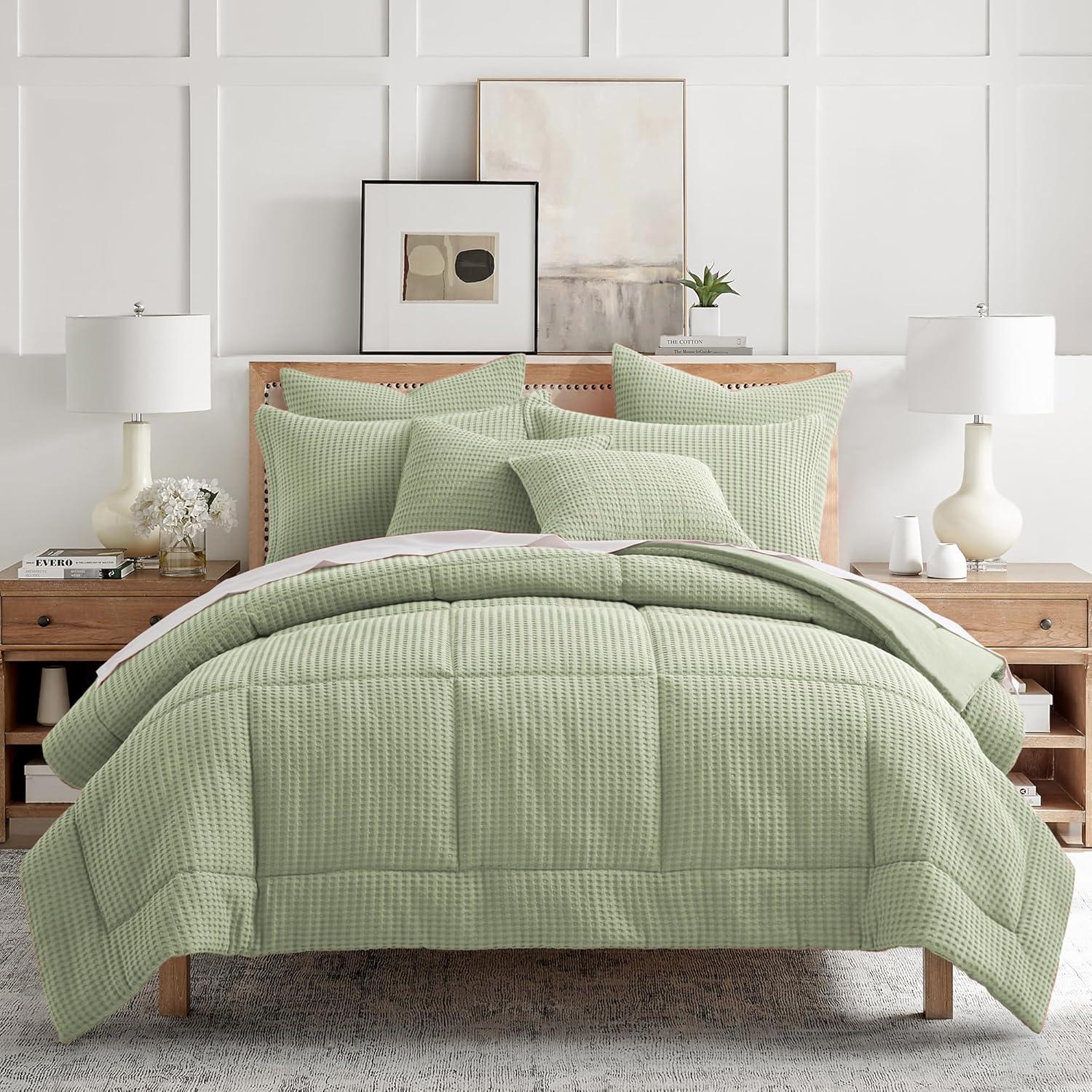 - Mills Waffle - Full/Queen Quilt Set - Desert Sage Cotton Waffle - Quilt Size (88 x 92in.), Sham Size (26 x 20in.)