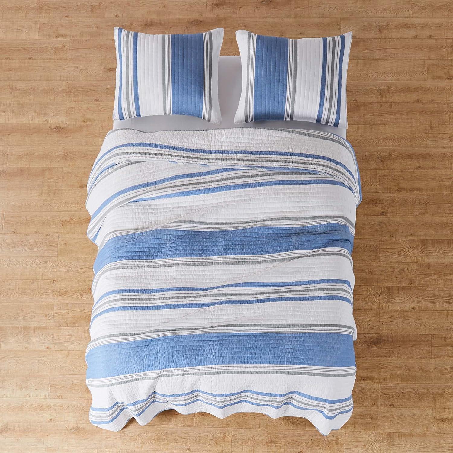 St Bart Coastal Quilt Set - Full/Queen Quilt and Two Standard Shams Blue - Levtex Home