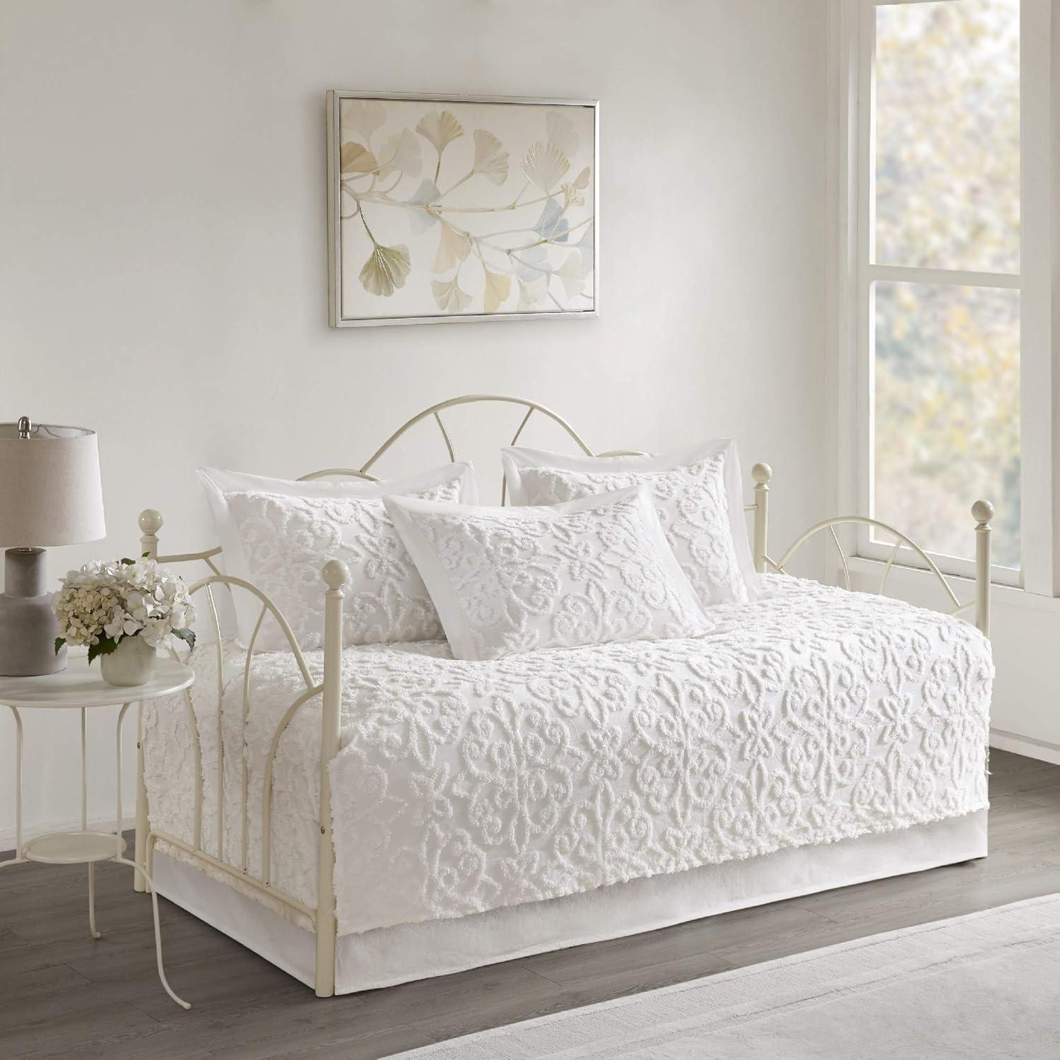Kelly Clarkson Home Emberly 5 Piece Tufted Cotton Chenille Daybed Set