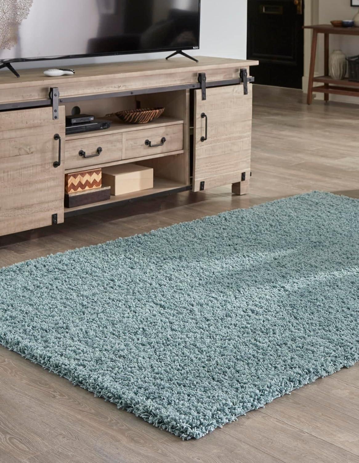 Unique Loom 4' 1 x 6' 1 Solid Shag Light Slate Blue Area Rug