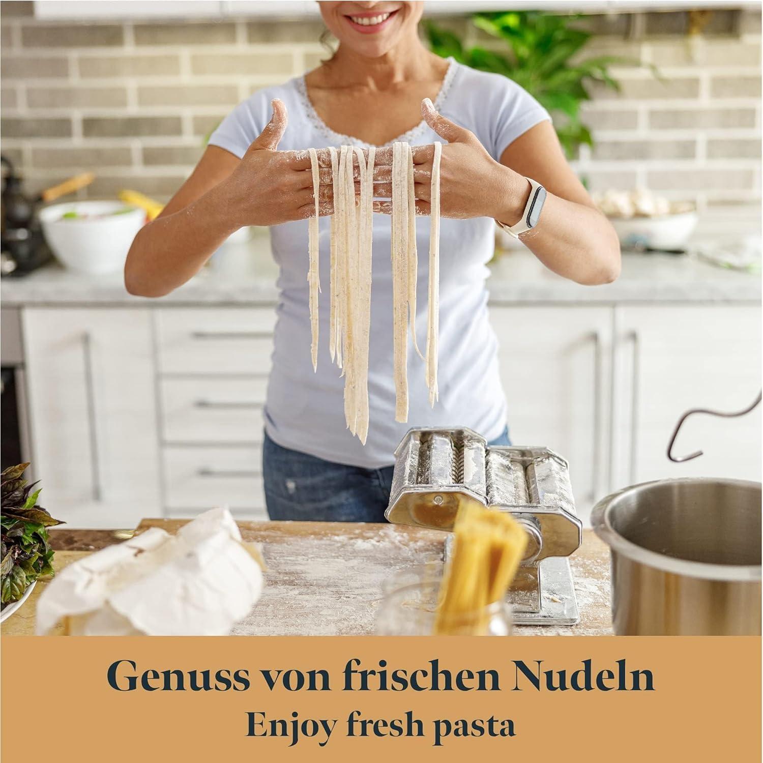 GOURMERO by PAGILO Pasta Dryer for up to 2 kg Pasta, 14 Extendable Rungs, Integrated Transport Rod, Foldable - Spaghetti Dryer, Pasta Dryer C38