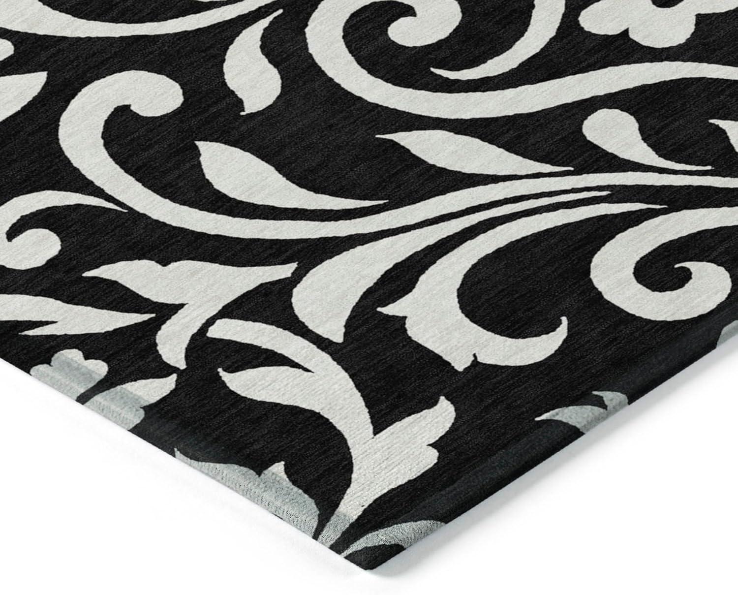 Black and White Floral Synthetic Washable Indoor/Outdoor Rug