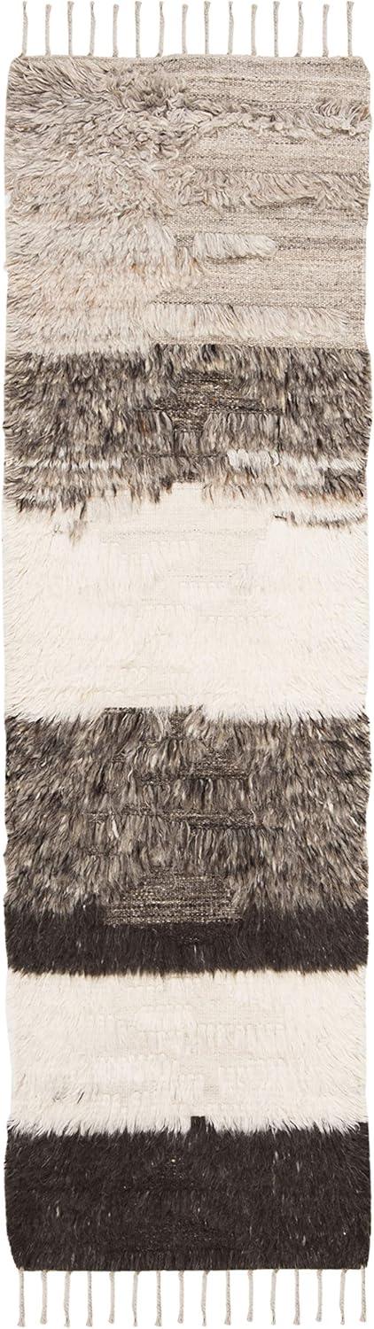 Kenya KNY226 Hand Knotted Area Rug  - Safavieh