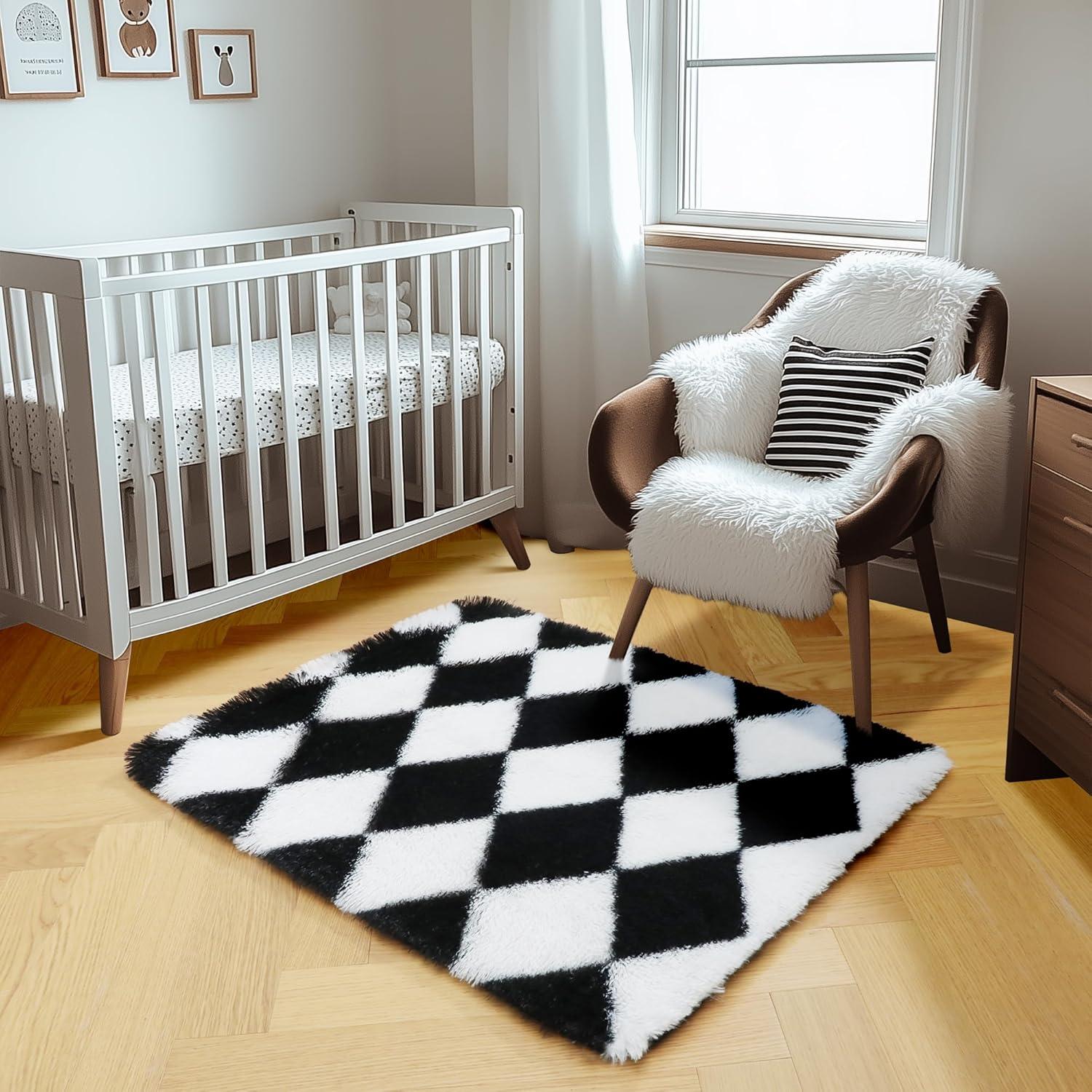 Luxe Weavers Checkered Black and White Geometric 8x10 Area Rug