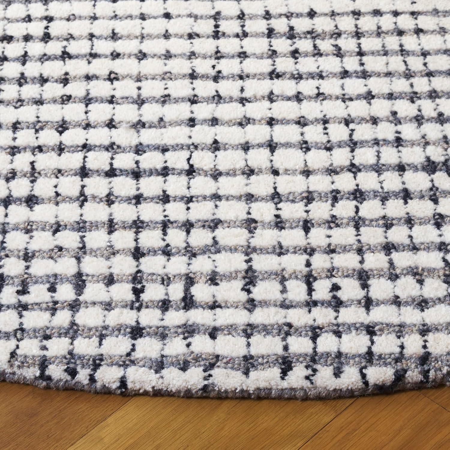 Abstract ABT853 Handmade Indoor Area Rug - Grey/Ivory - 8'x10' - Safavieh