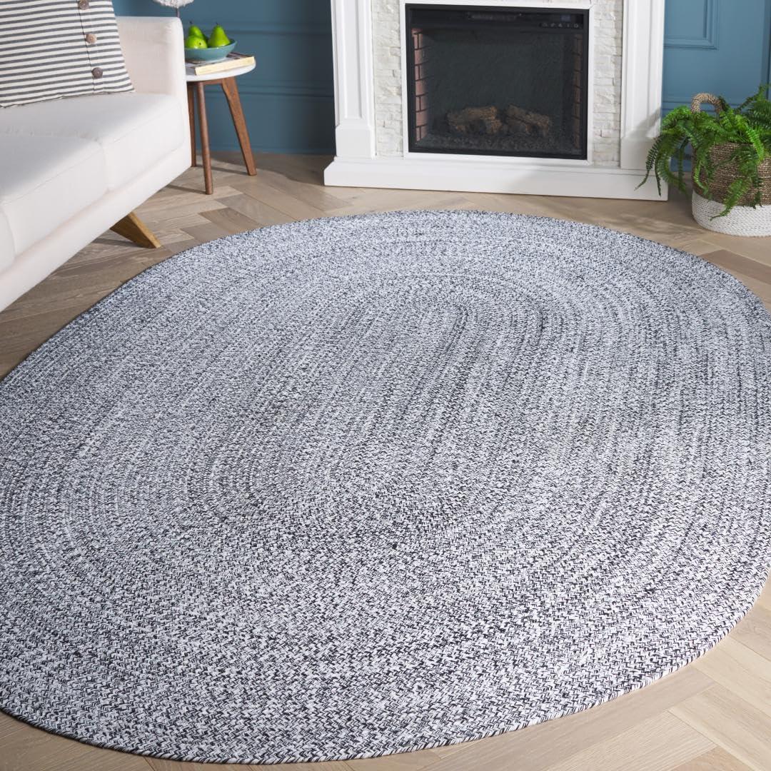 Braided BRD256 Hand Woven Indoor Accent Rug - Ivory/Black - 3'x5' Oval - Safavieh