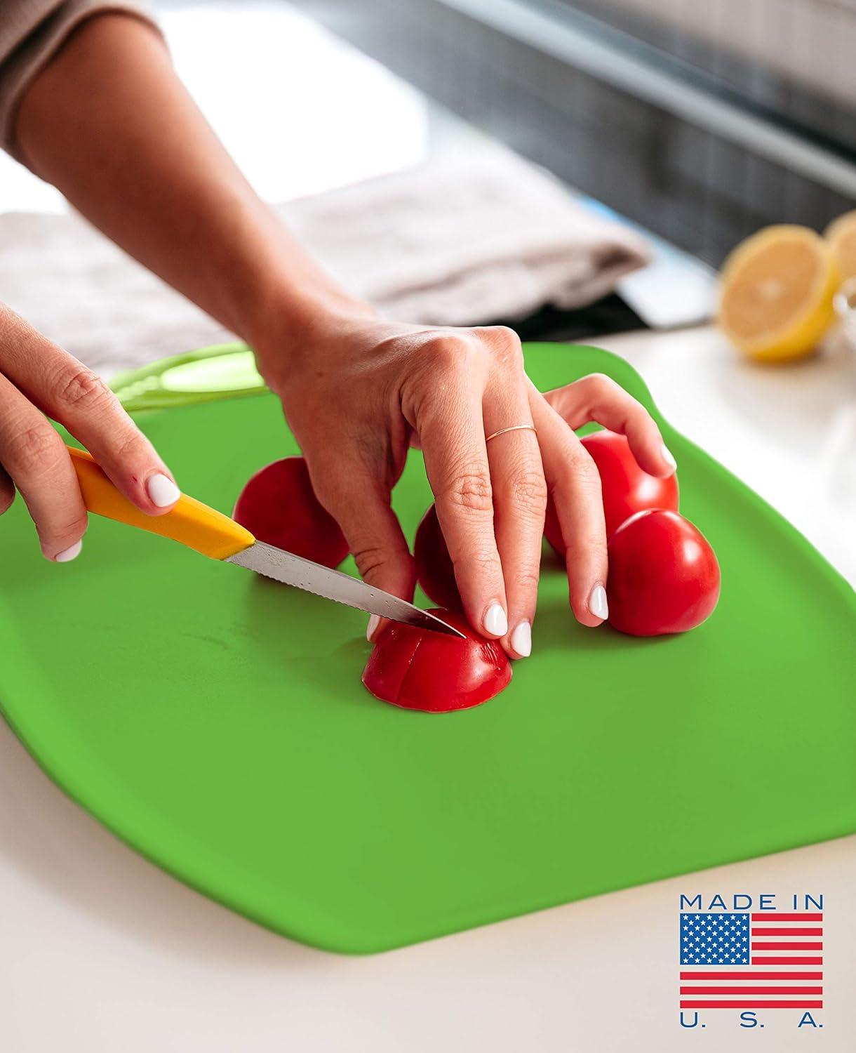 Dexas Chop & Scoop Cutting Board, 9.5 by 13 inches, Solid Green