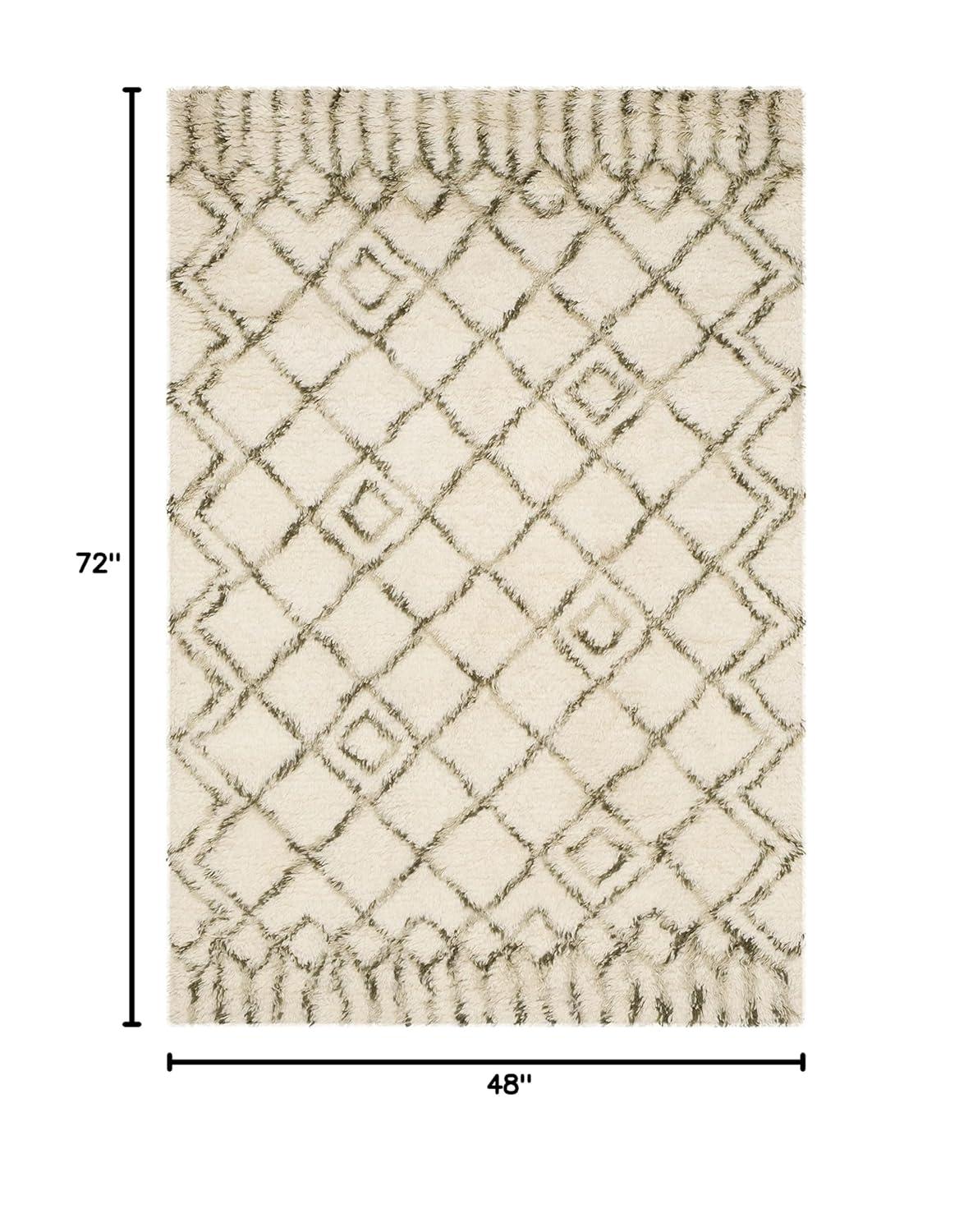 Safavieh Handmade Casablanca Shag Santina Tribal Wool Rug Ivory/Green 4' x 6' 4' x 6' Indoor Living Room, Bedroom Green