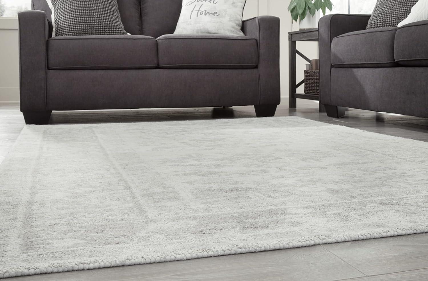 Elegant Hand-Tufted Viscose-Cotton Area Rug in Gray/Cream, 5' x 7'