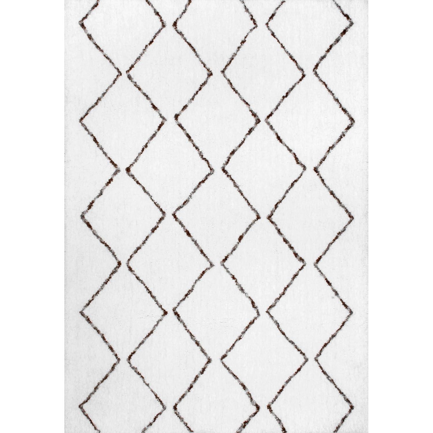 Nuloom Hand Tufted Corinth Shags Indoor Area Rug - Natural 3' 6" x 5' 6"