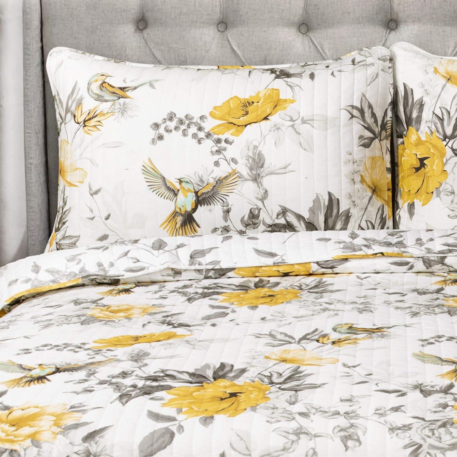 Lush Decor Floral Reversible Quilt Set