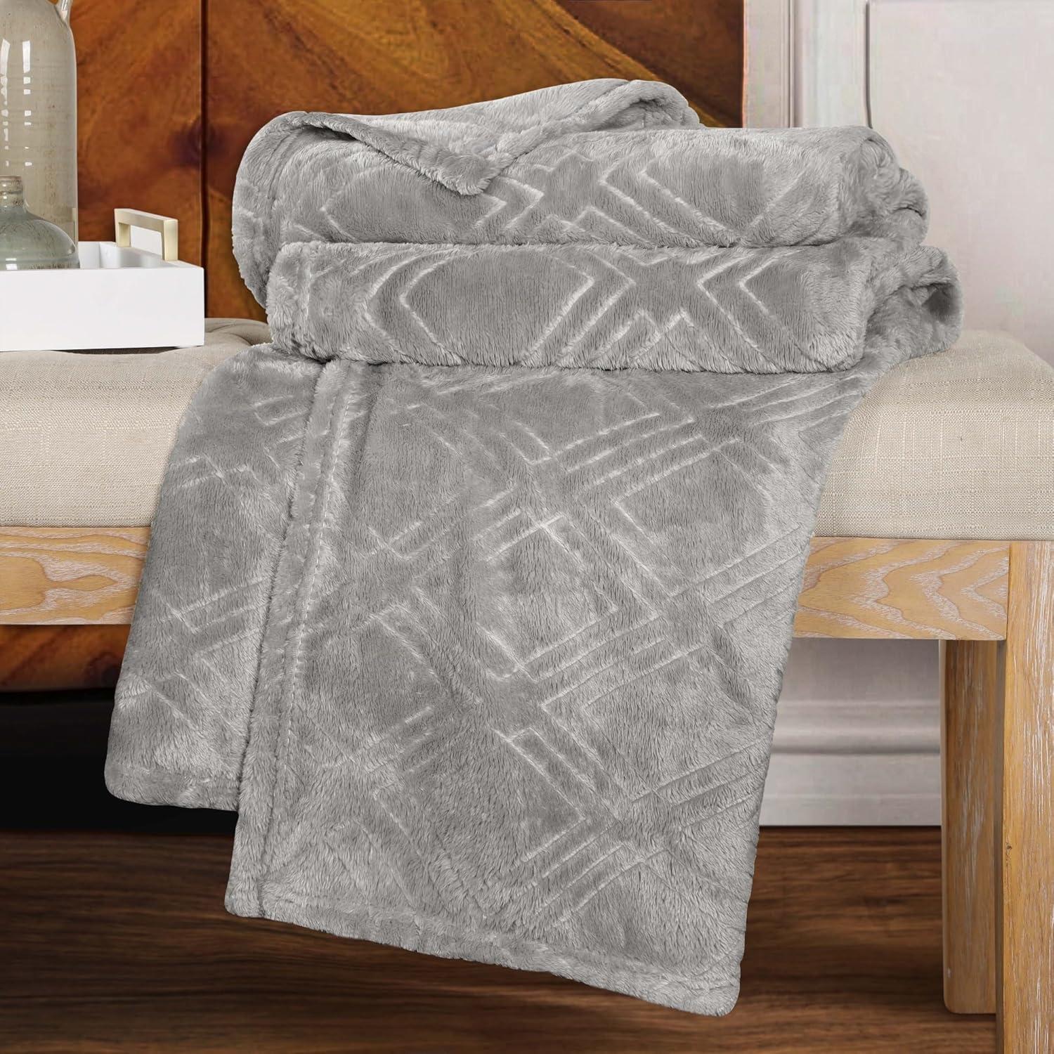 Superior Alaska Fleece Diamond Fluffy Blanket, King, Platinum