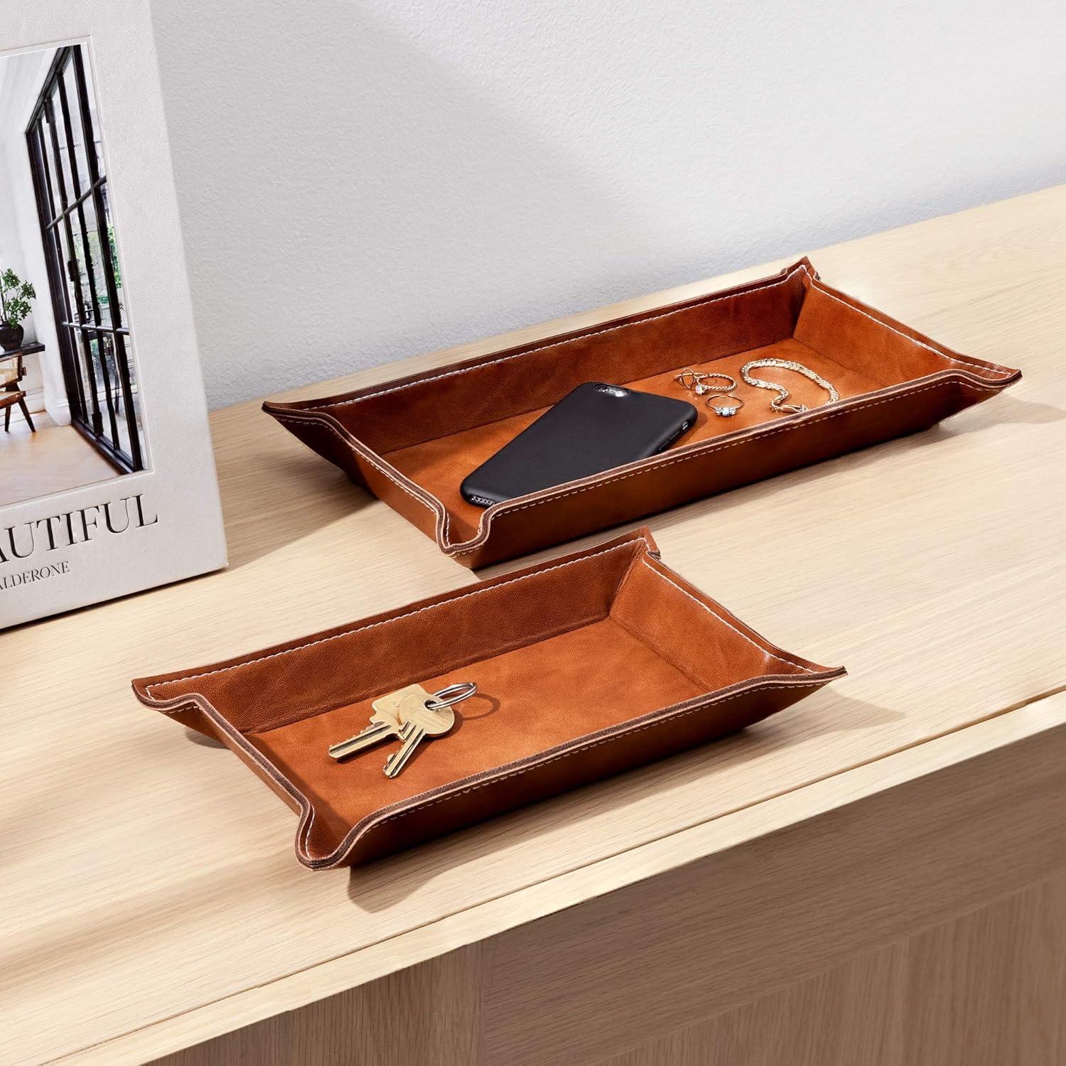 Navaris Faux Leather Tray Set - 2 Valet Organizer Trays for Bedside Table, Retro Fashion - Desk Storage Plate for Key Coin Phone Wallet (Brown)