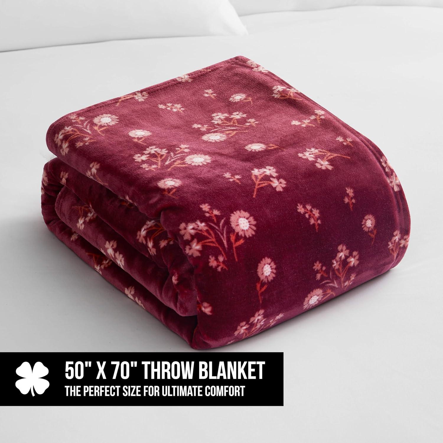 Lucky Brand Lucky Brand Daisy Blankets