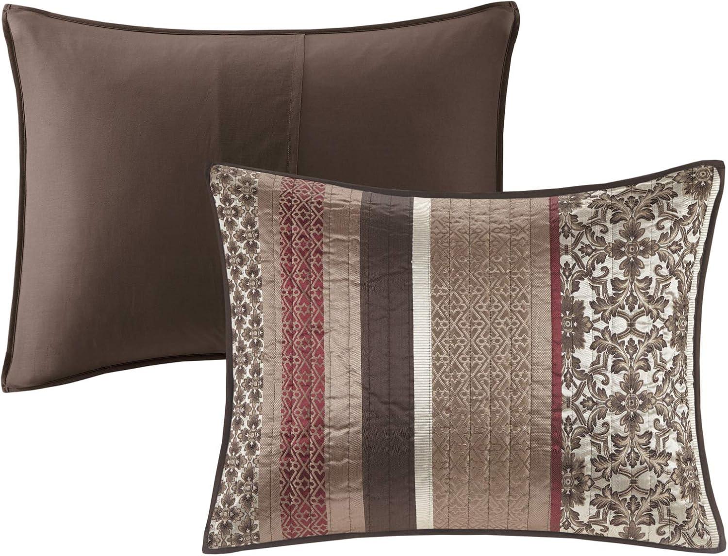 Jacquard Quilt Set with Throw Pillows