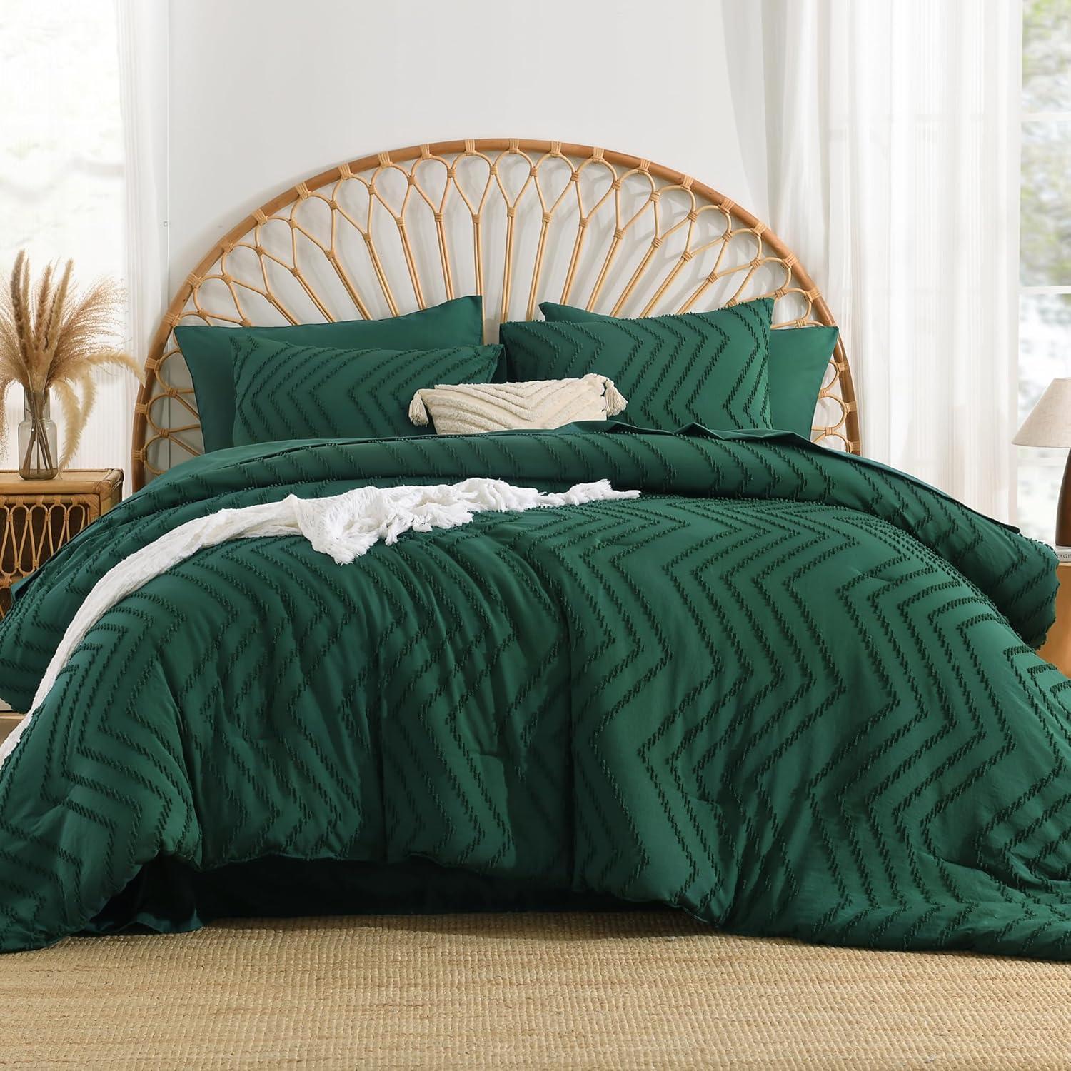 Andency Emerald Dark Green Comforter Set Full, Bed in a Bag 7 Pieces Boho Tufted Bedding Set, All Season Bed Sets with 1 Comforter, 2 Pillow Shams, 2 Pillowcases, 1 Flat Sheet, 1 Fitted Sheet