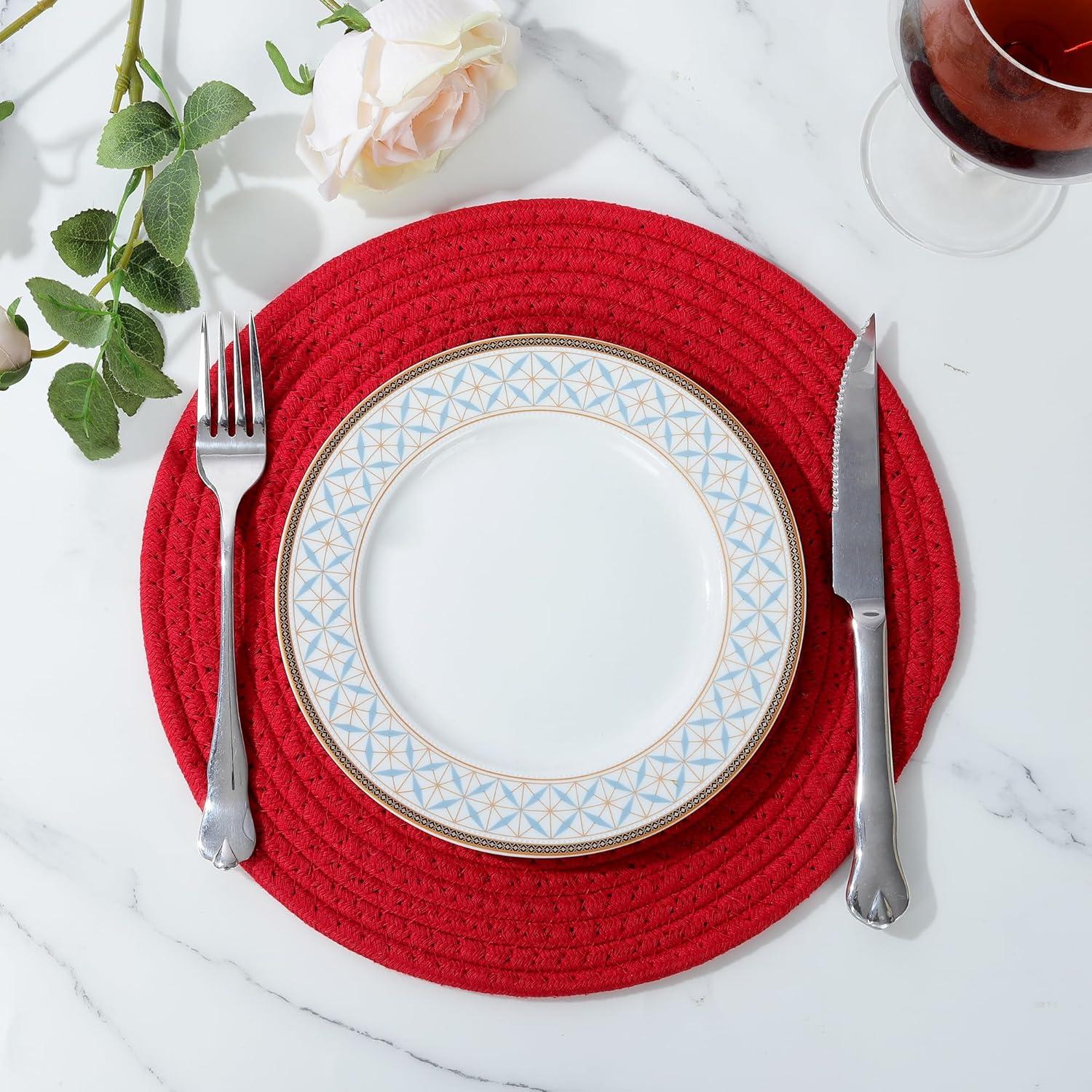 Coolmade Round Rop Cotton Braided Table Place Mats Braided Coaster Placemas Non-Slip Table Mats Set of 4 for Dining Kitchen Table Washable 15 inch