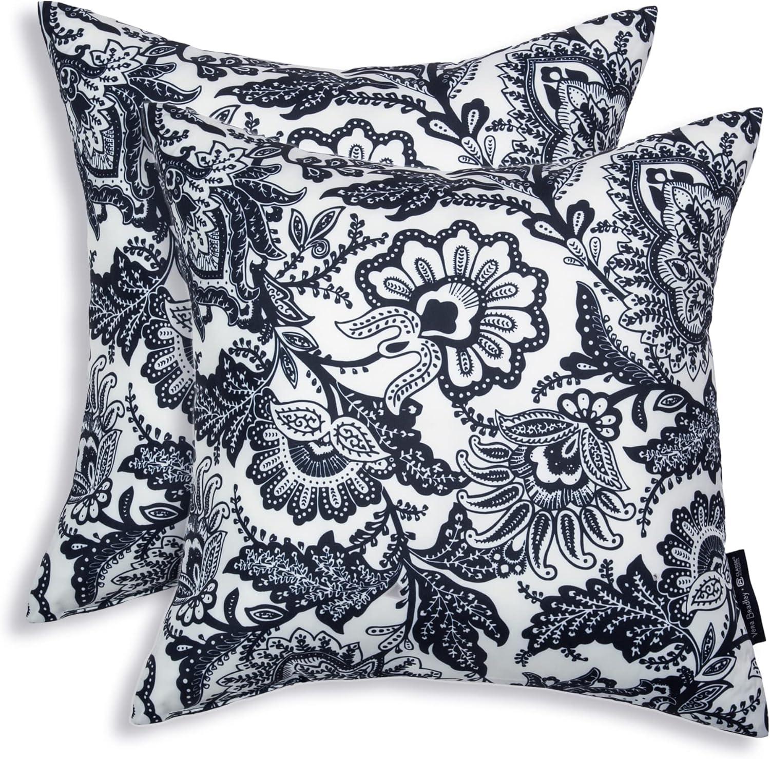 Vera Bradley Vera Bradley Island Outdoor Square Pillow Cover & Insert (Set of 2)