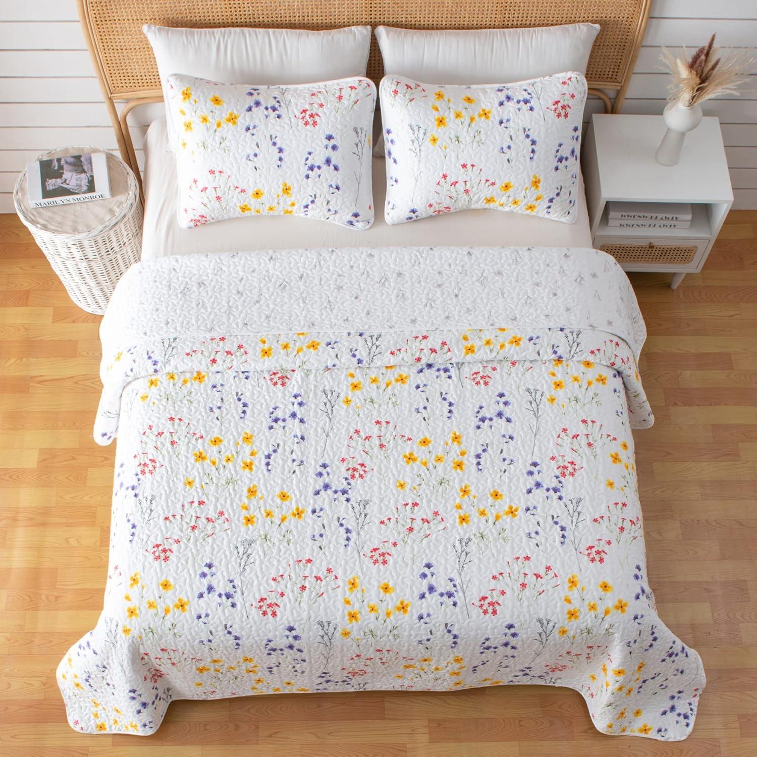 Quilted Floral Quilt Set