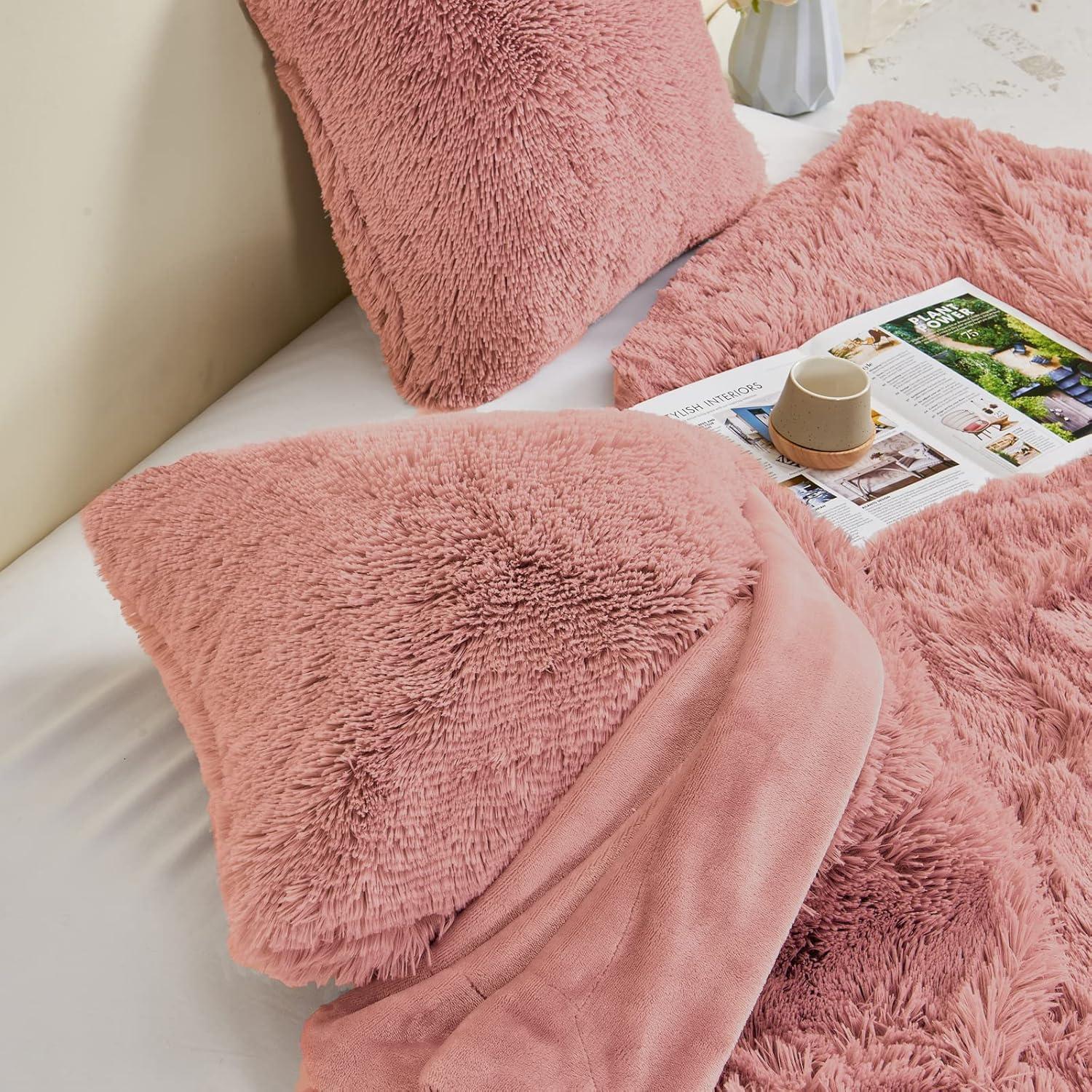 GONAAP Faux Fur Throw Pillow Cover Decorative Pillowcase Cushion Cover for Sofa Bedding Car 18x18 Inch (Pink, 18x18 Inch (Pack of 2))