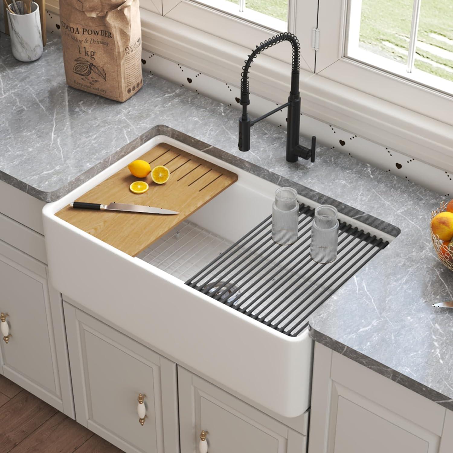 DeerValley 33" L X 20" W Single Basin Workstation Farmhouse Kitchen Sink With Sink Grid, Cutting Board And Dish-Drying Rack