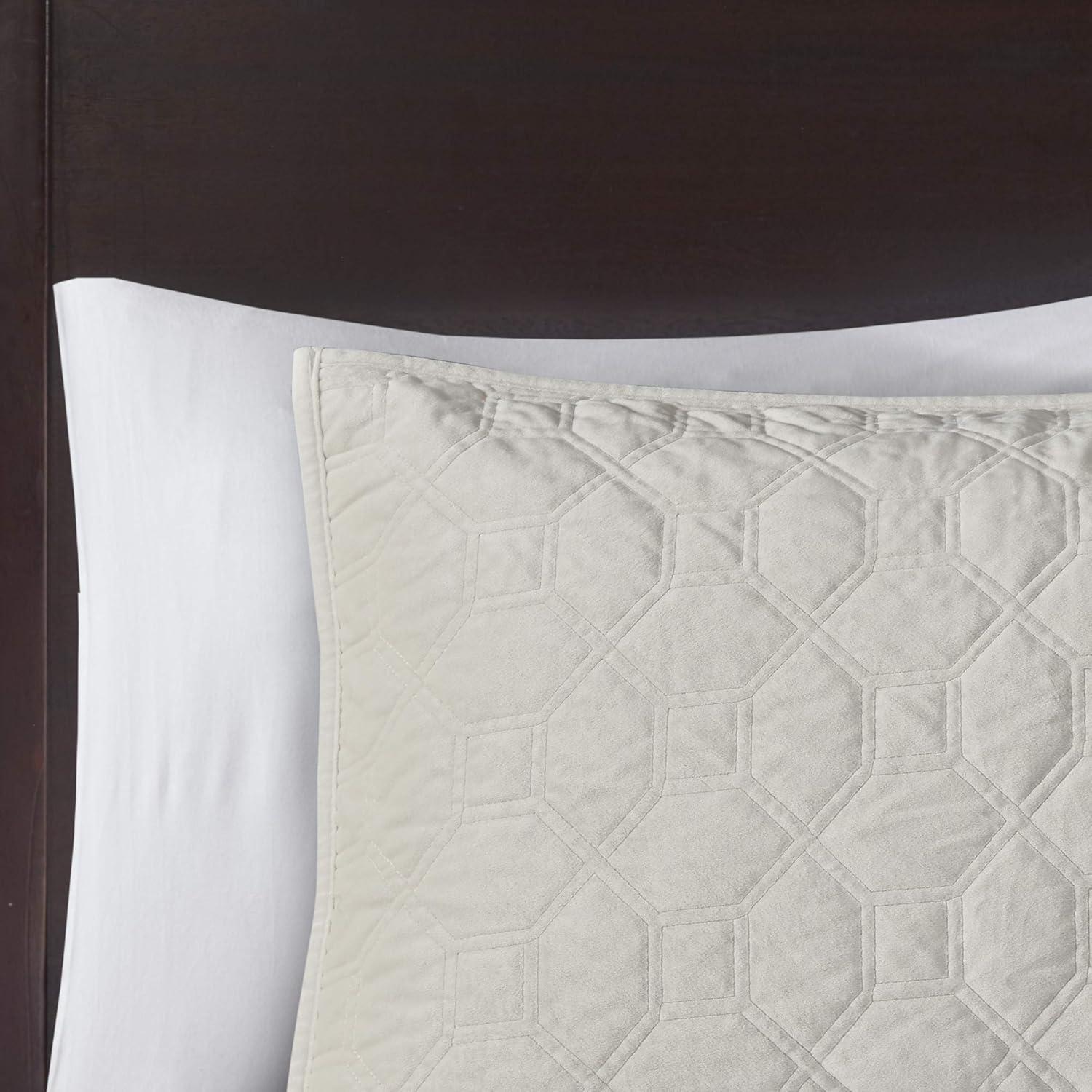 Madison Park Harper 3 Piece Velvet Quilt Set