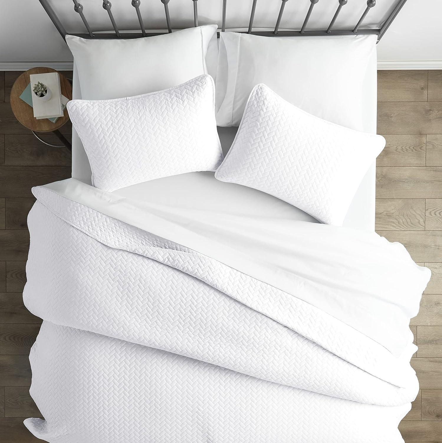 Antora Microfiber Modern & Contemporary Coverlet / Bedspread Quilt Set